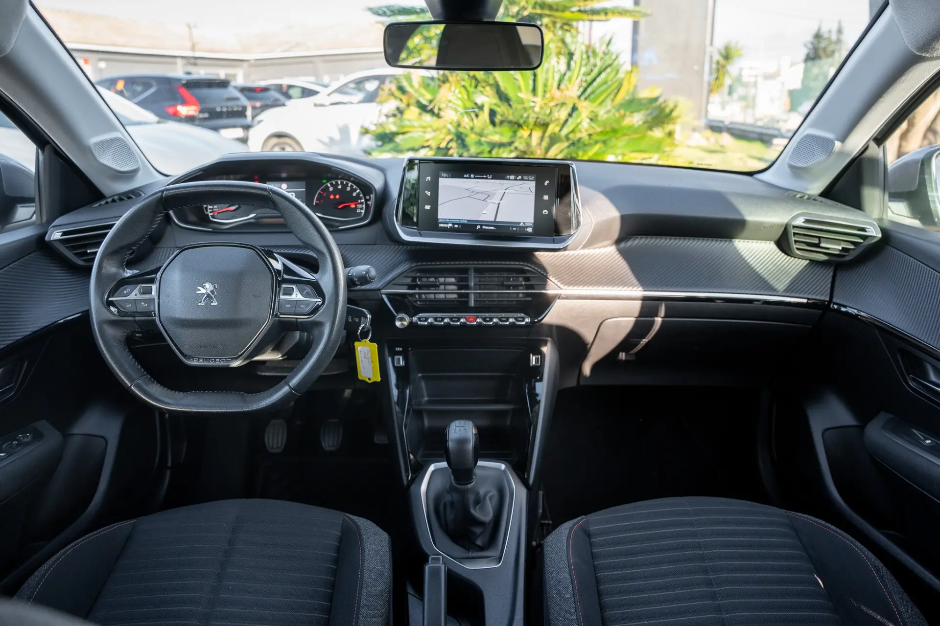 Peugeot 208 1.2 PureTech Active 8