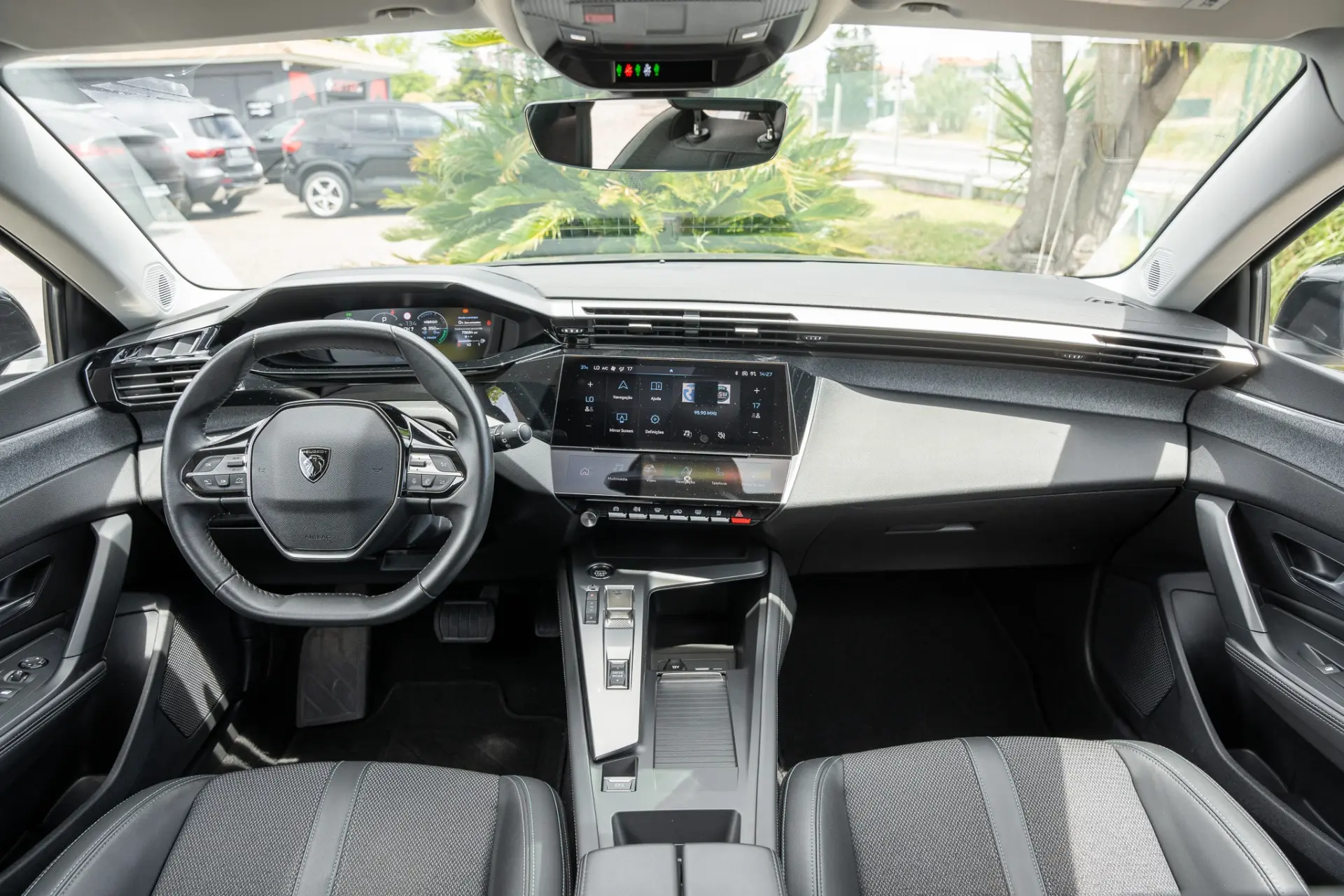 Peugeot 308 SW 1.6 Hybrid Allure e-EAT8 14