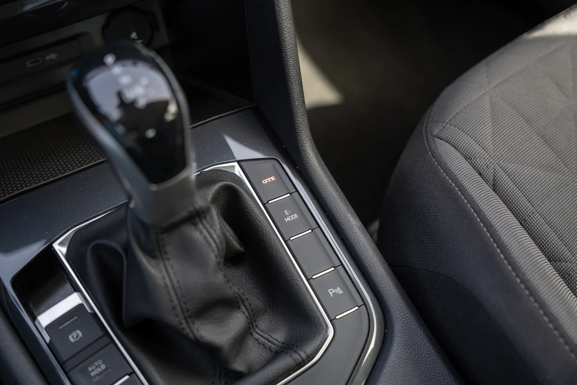 Volkswagen Tiguan 1.4 TSI eHybrid Conceptline DSG 18