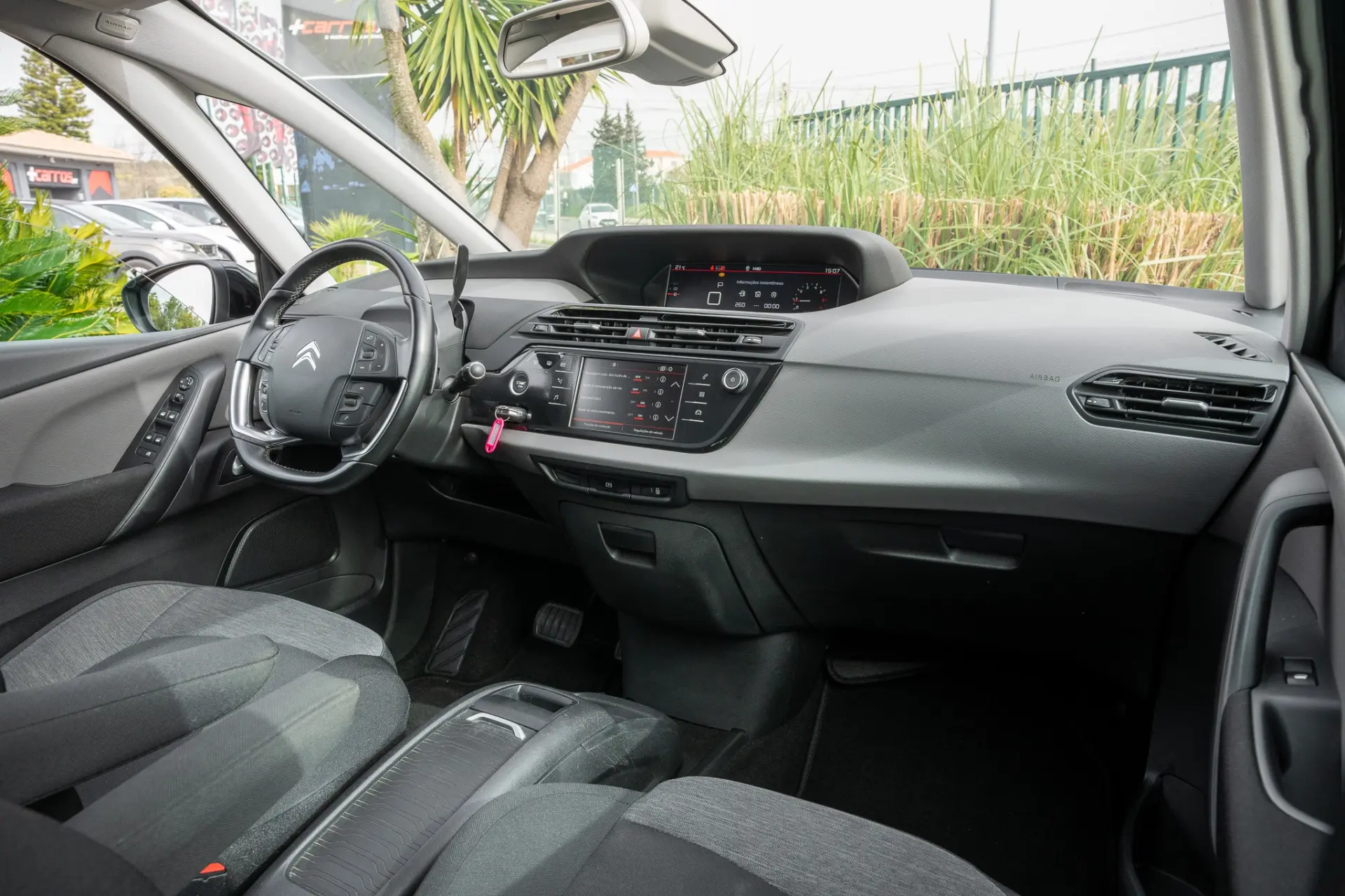 Citroën Grand C4 Spacetourer 1.5 BlueHDi Shine EAT8 12