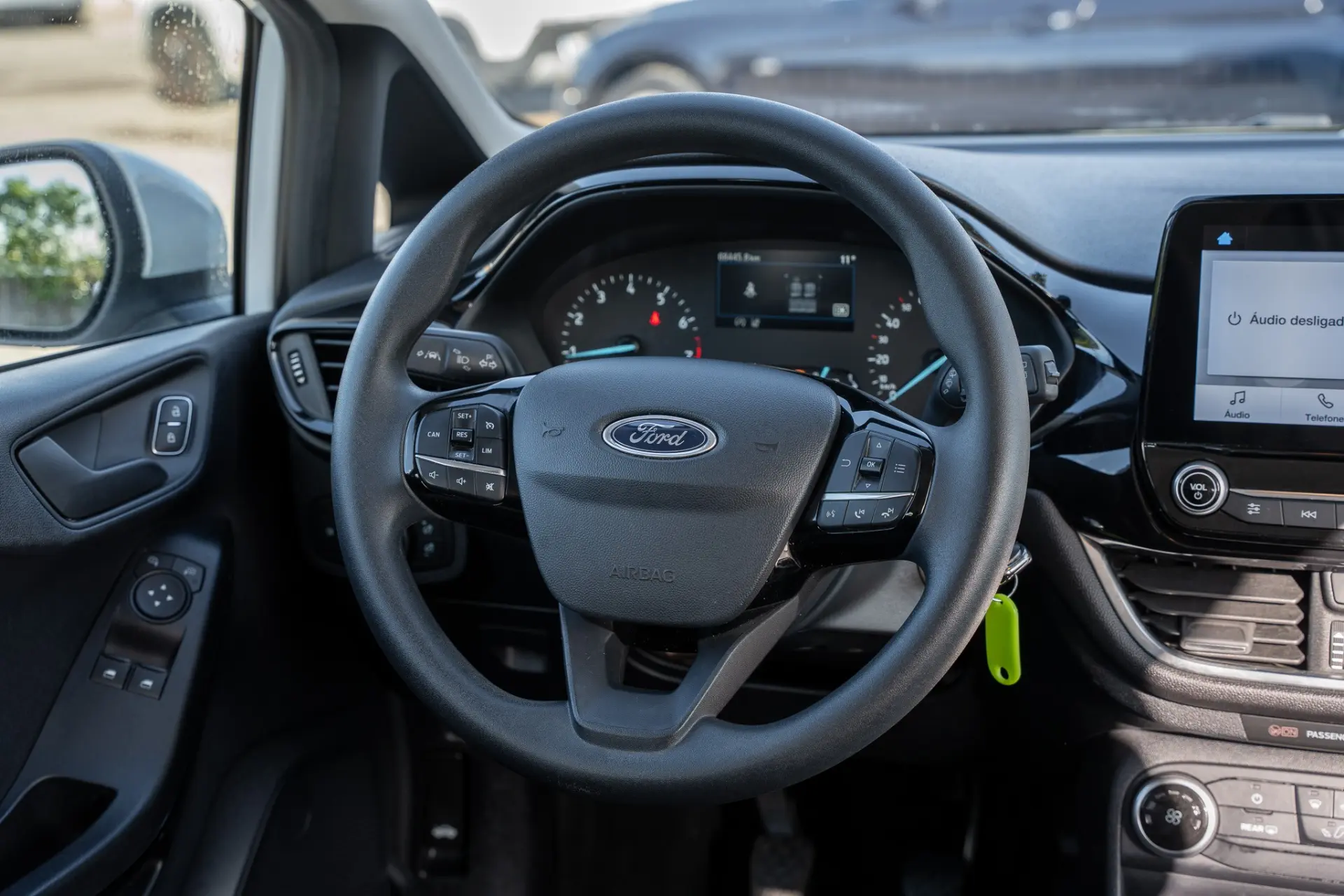 Ford Fiesta 1.1 Ti-VCT Connected 8