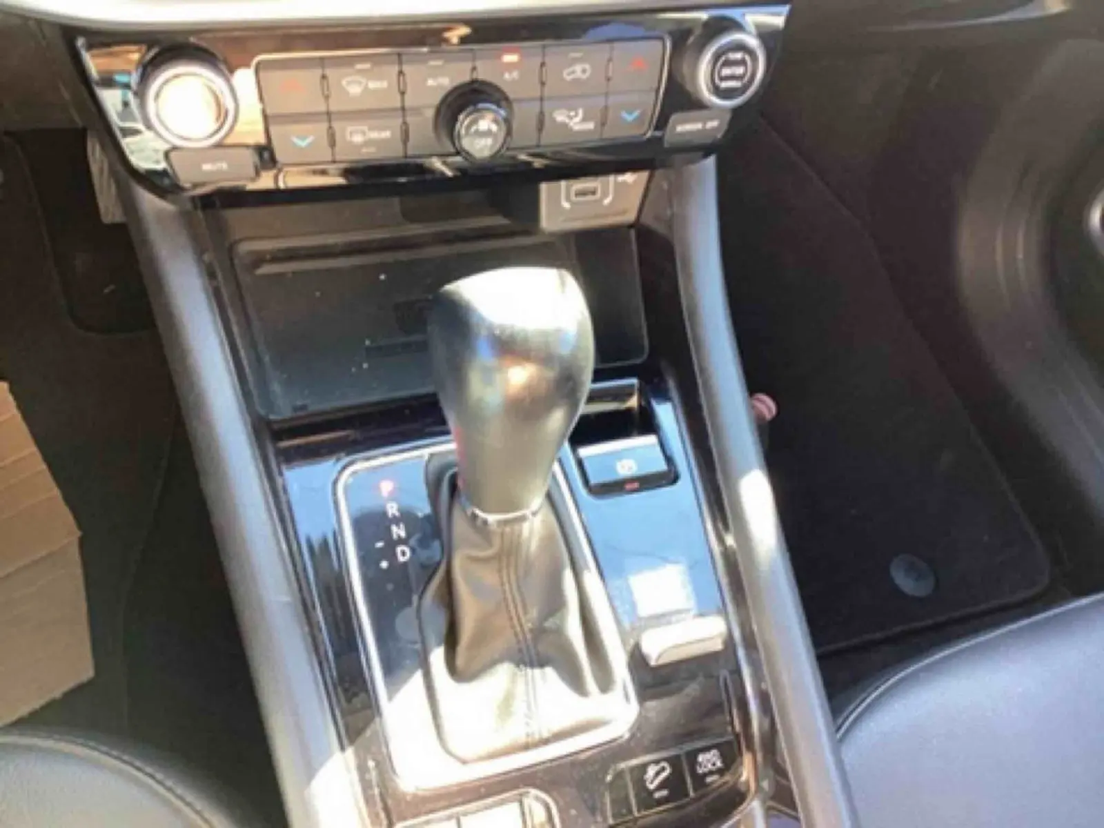 Jeep Compass 1.3 T4 4xe Auto Limited 9