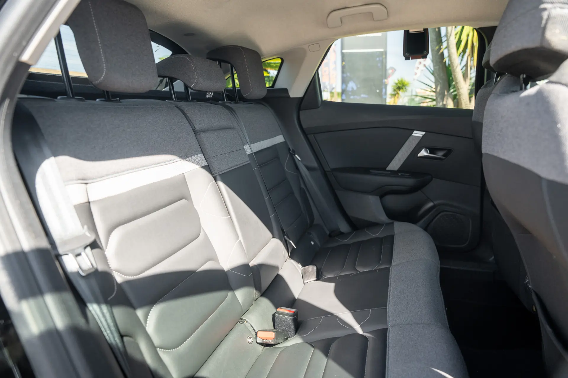 Citroen C4 PureTech 130 Stop & Start Shine 19