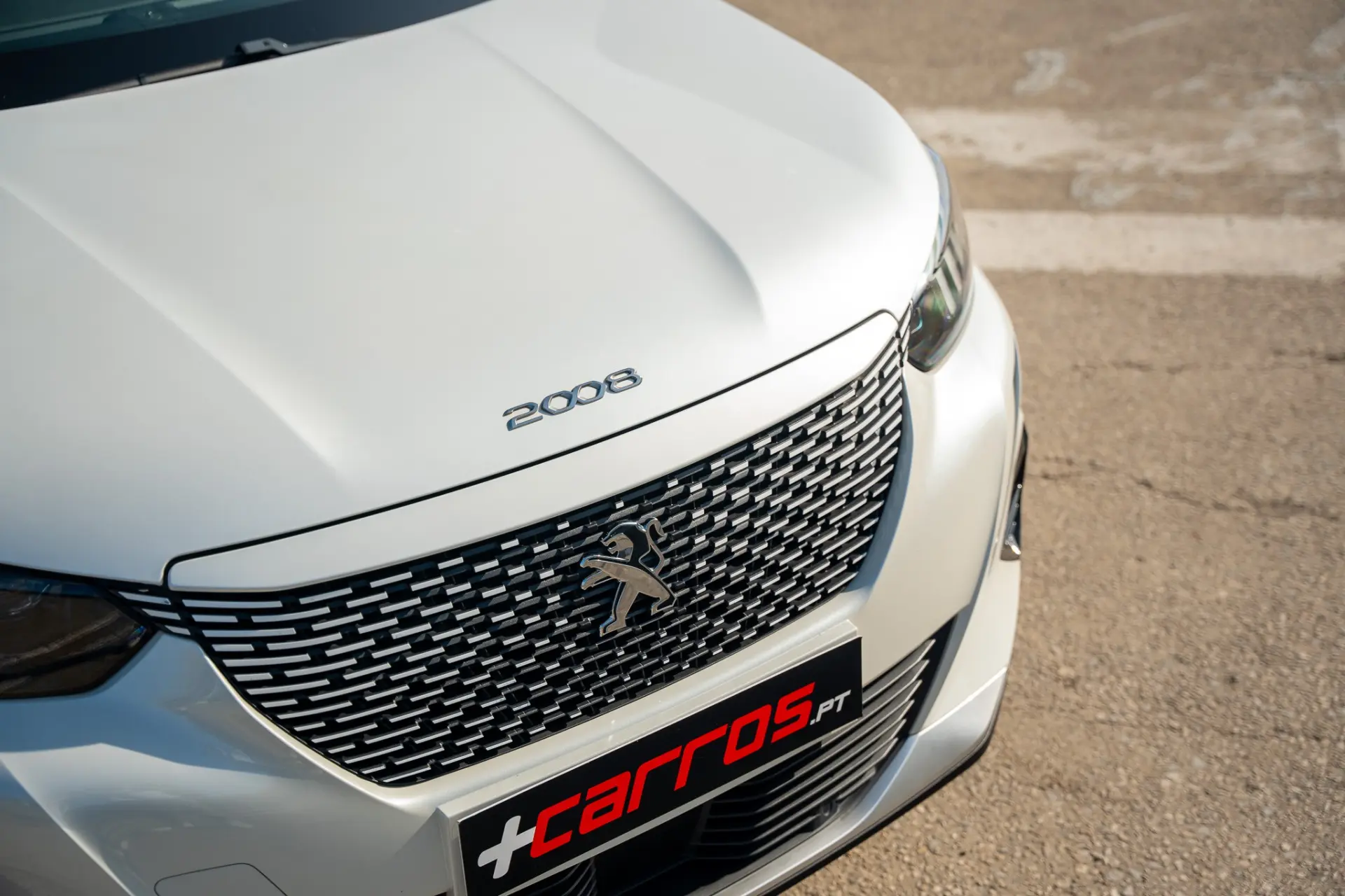 Peugeot e-2008 50 kWh GT 4