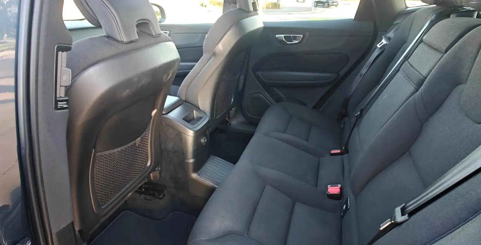 Volvo XC 60 T6 AWD Recharge Geartronic Inscription Expression 11