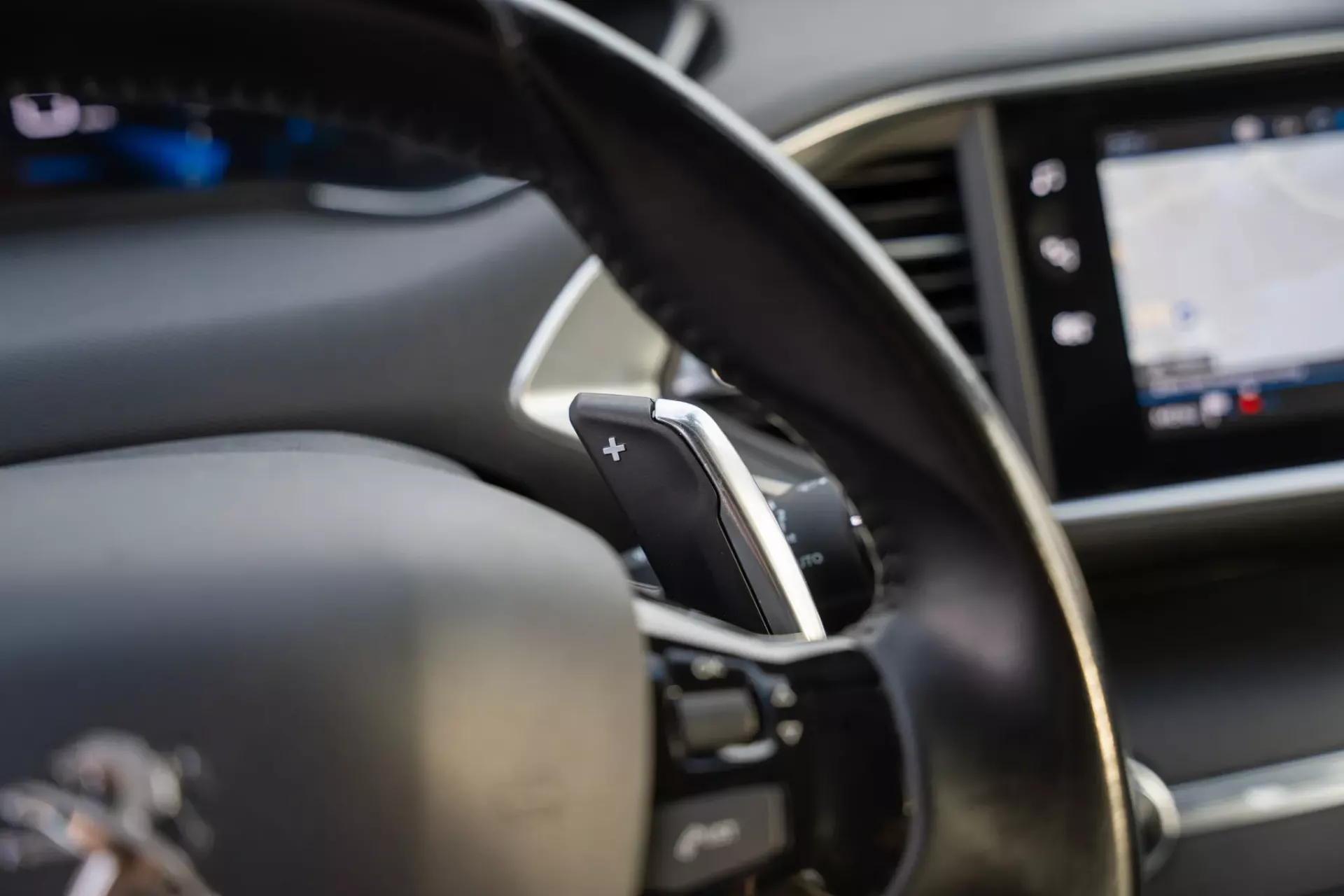 Peugeot 308 SW 1.5 BlueHDi Active EAT8 9