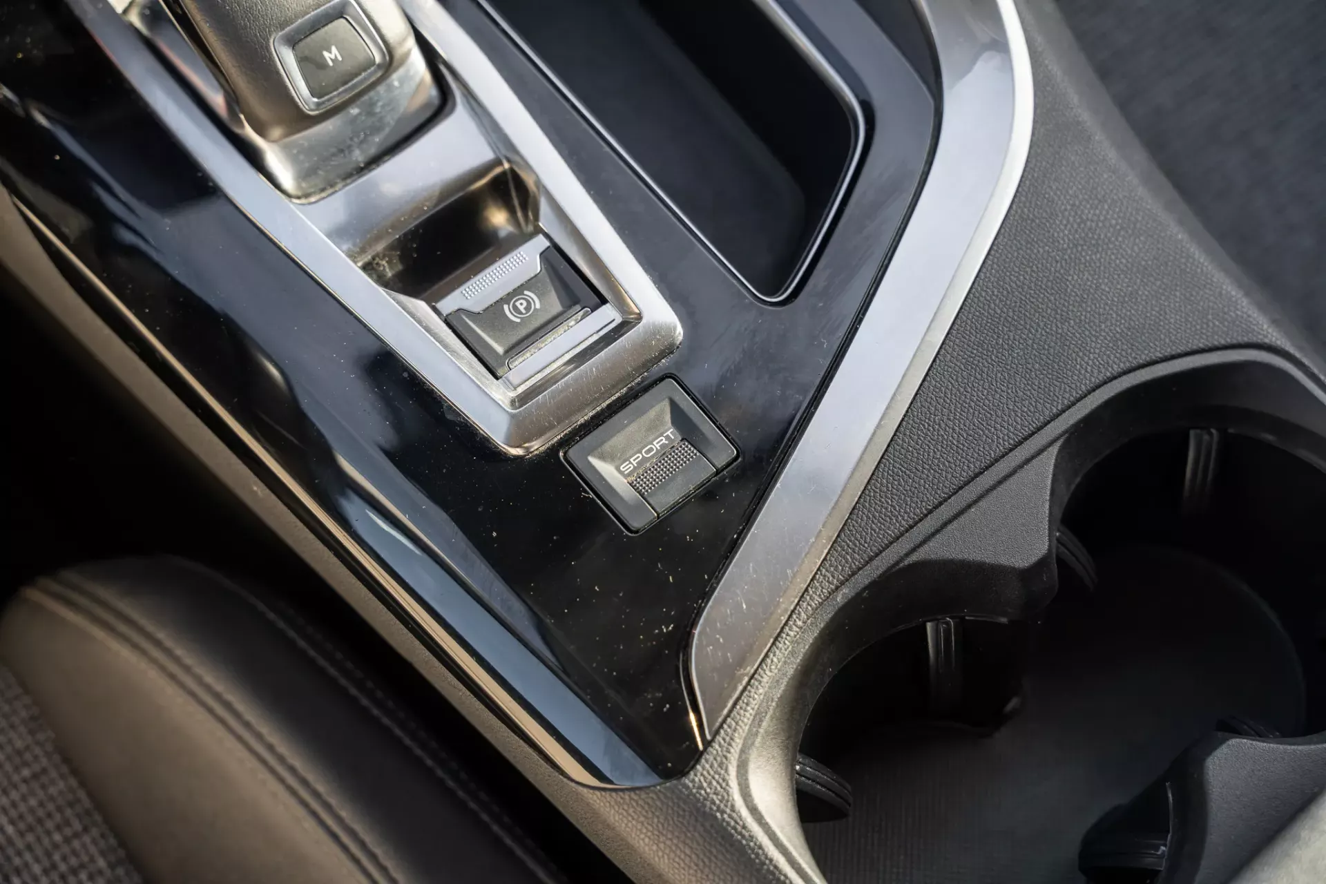 Peugeot 3008 1.5 BlueHDi Allure Pack EAT8 19