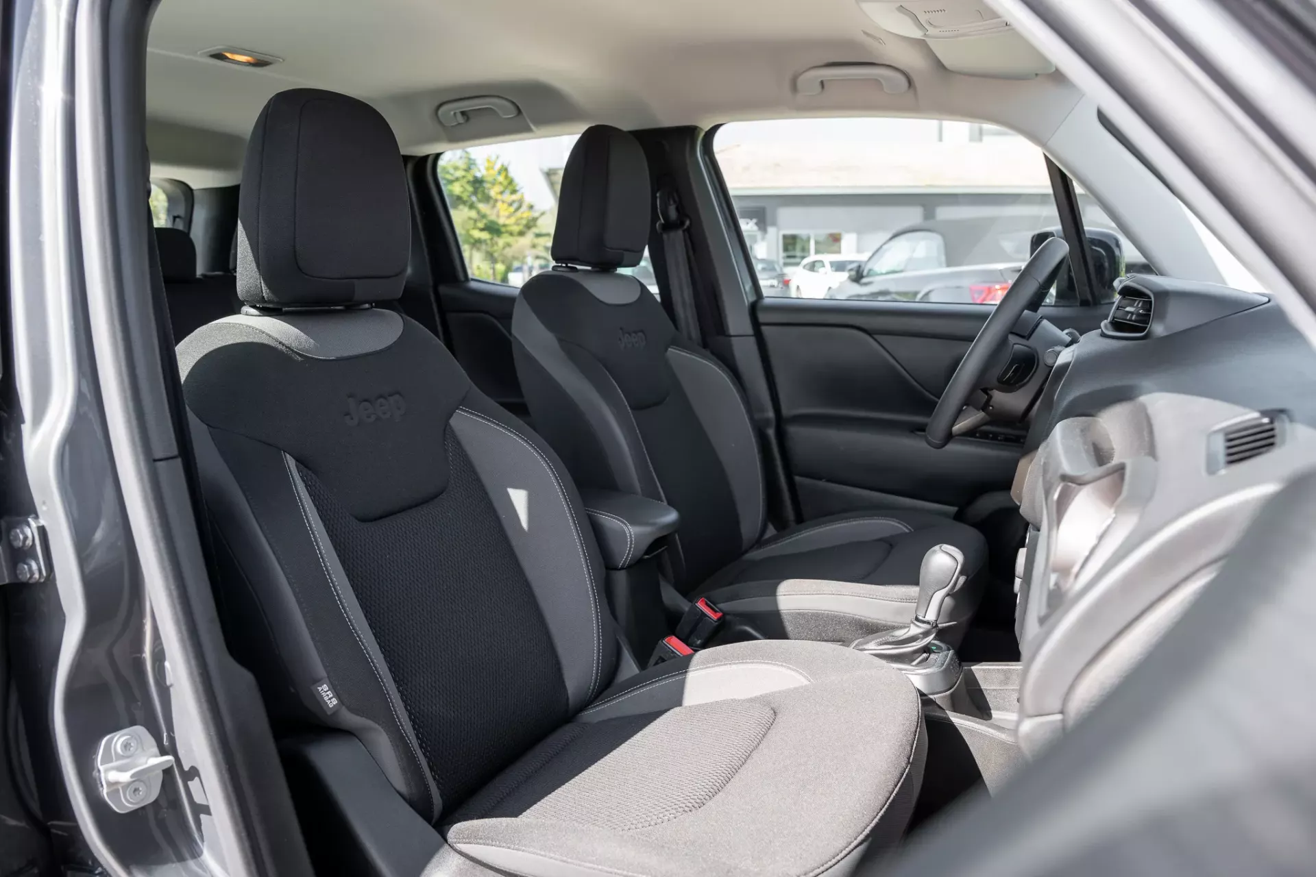 Jeep Renegade 1.5 TG e-Hybrid Longitude DCT 19