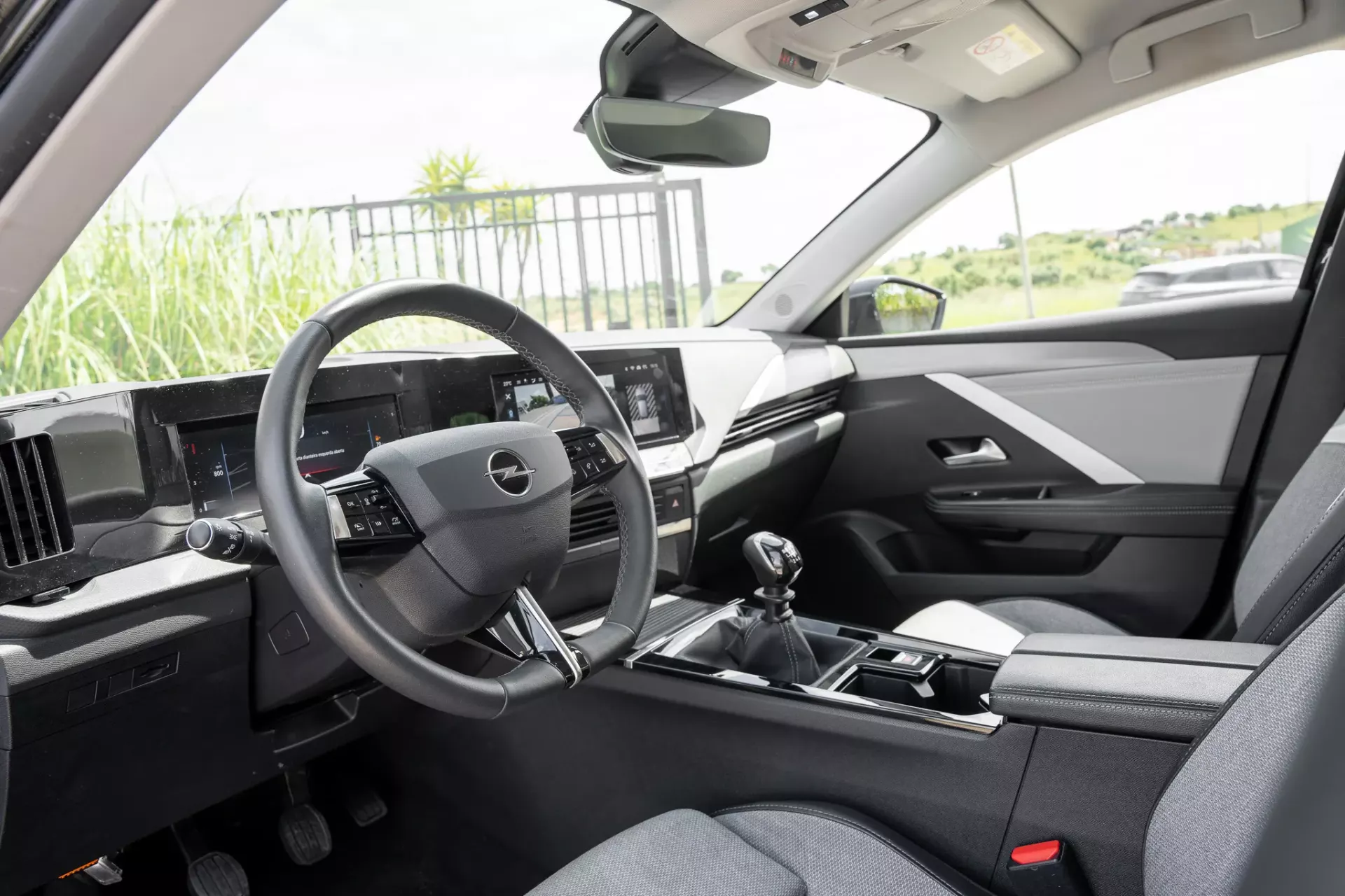 Opel Astra 1.5 D Elegance 16