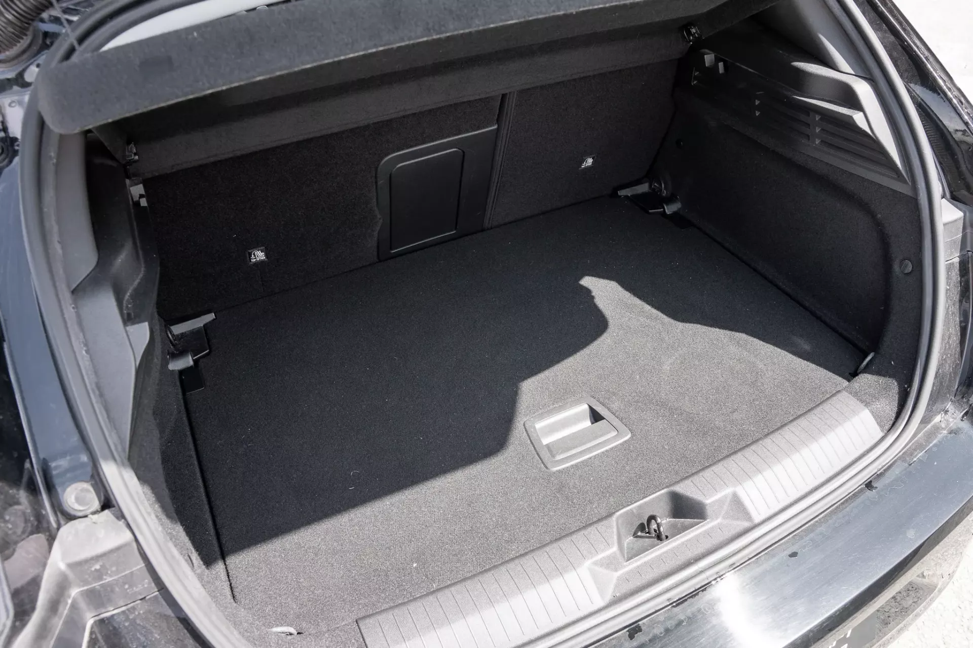 Opel Astra 1.5 D Elegance 19