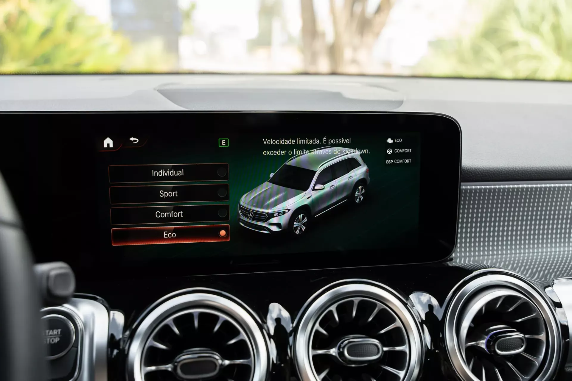 Mercedes-Benz EQB 250 Electric Art 10