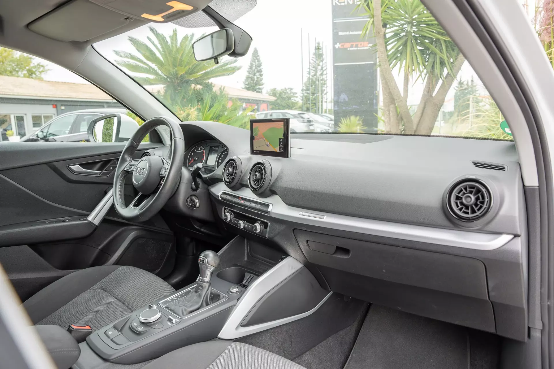 Audi Q2 30 TFSI Design S tronic 14