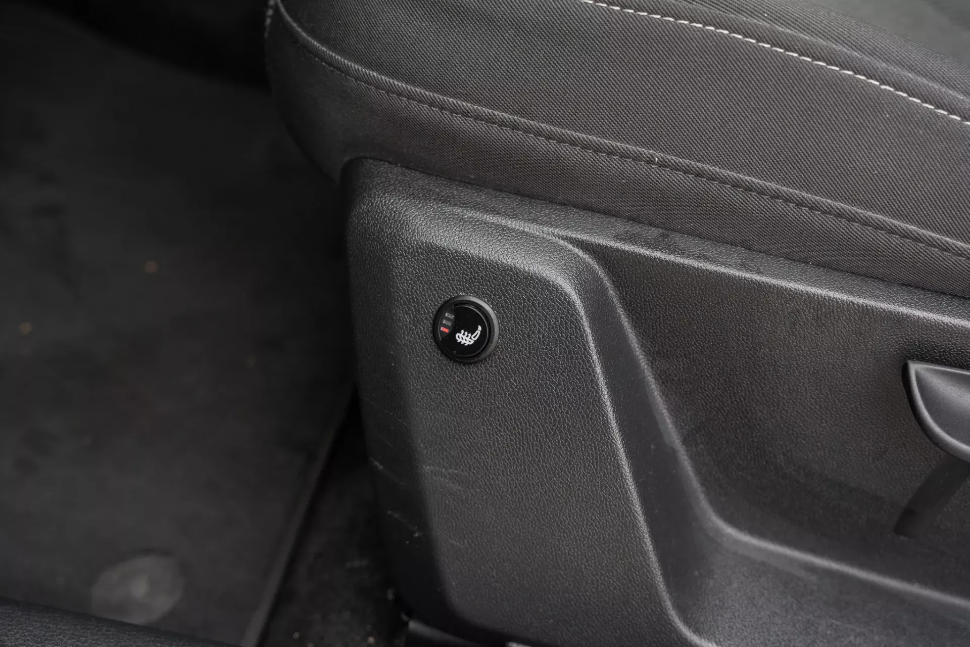 Audi Q2 30 TFSI Design S tronic 19