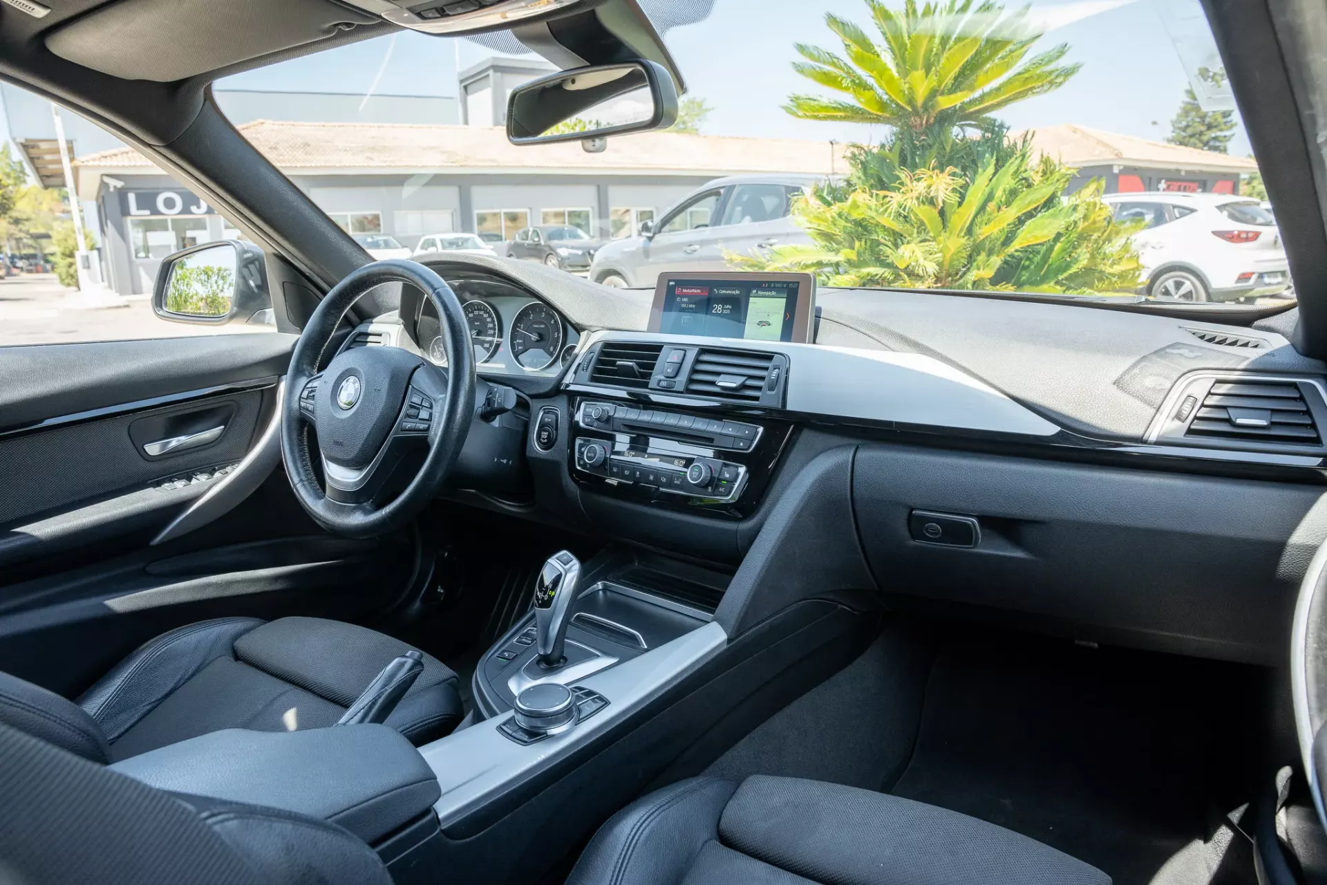 BMW 320 d Touring Line Luxury Auto 8