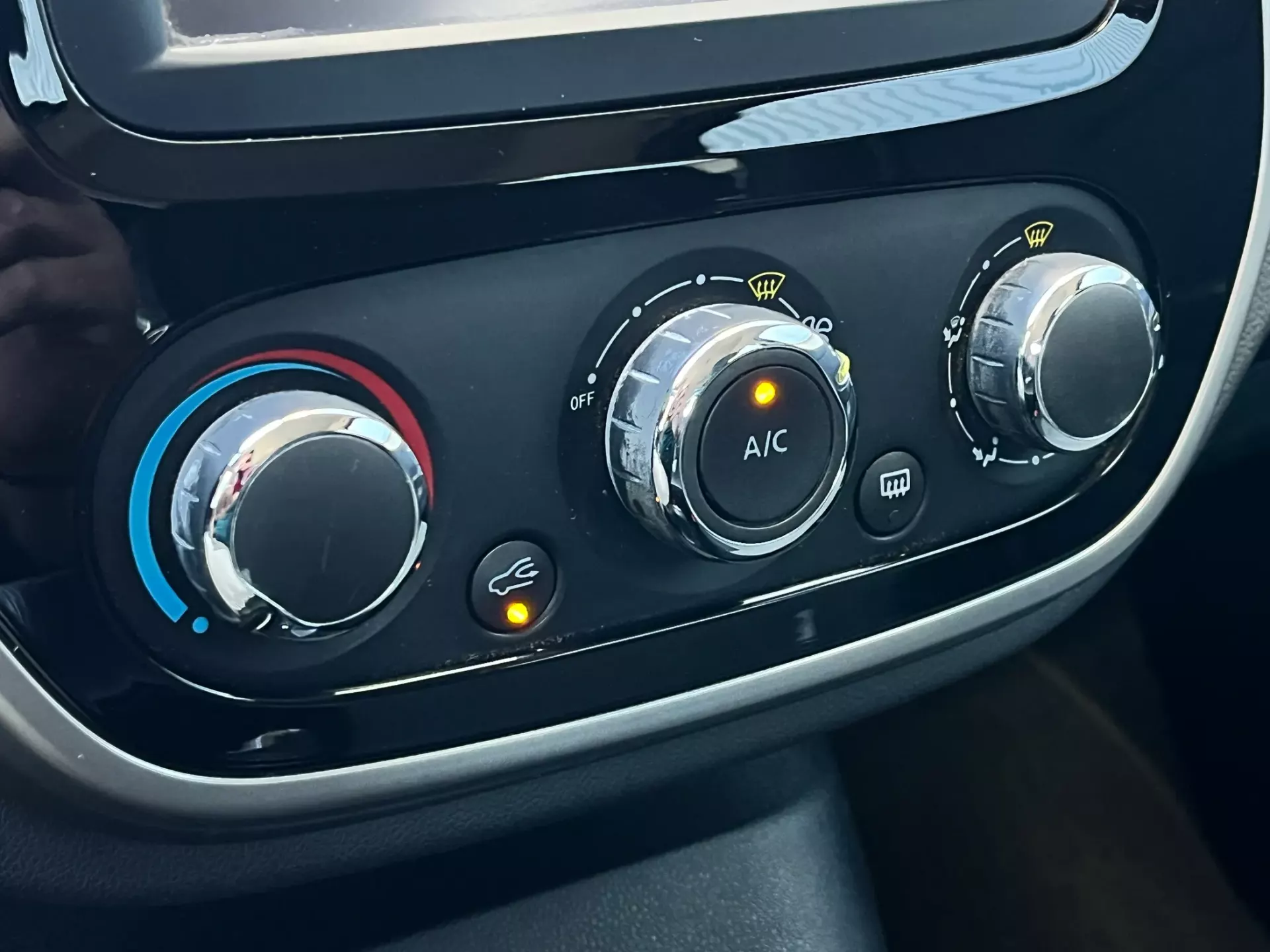 Renault Captur 1.5 dCi 14