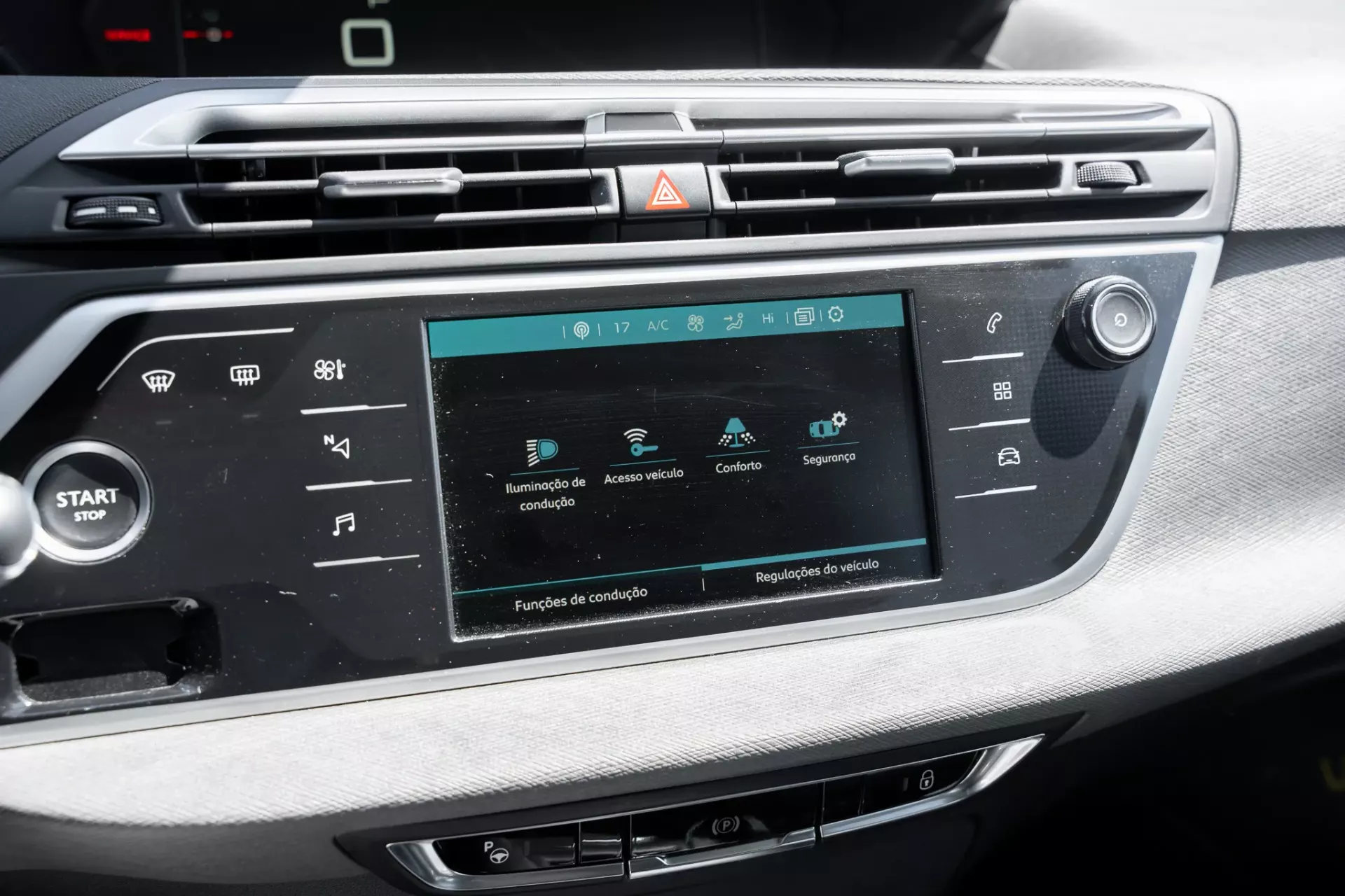 Citroën Grand C4 Spacetourer 1.5 BlueHDi Shine EAT8 13