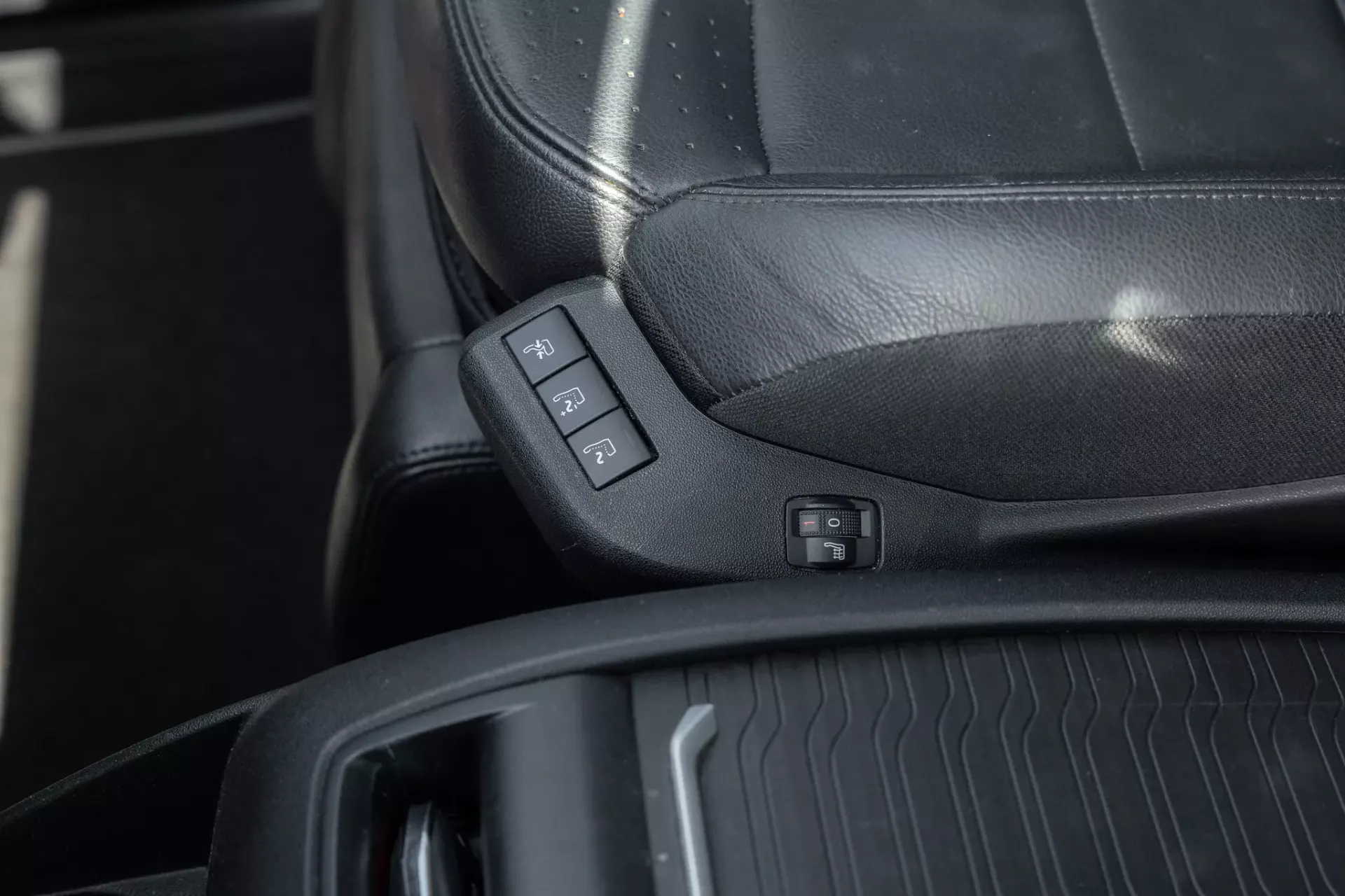 Citroën Grand C4 Spacetourer 1.5 BlueHDi Shine EAT8 18