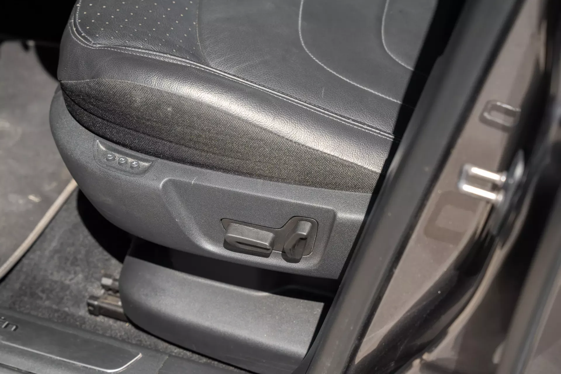 Citroën Grand C4 Spacetourer 1.5 BlueHDi Shine EAT8 19