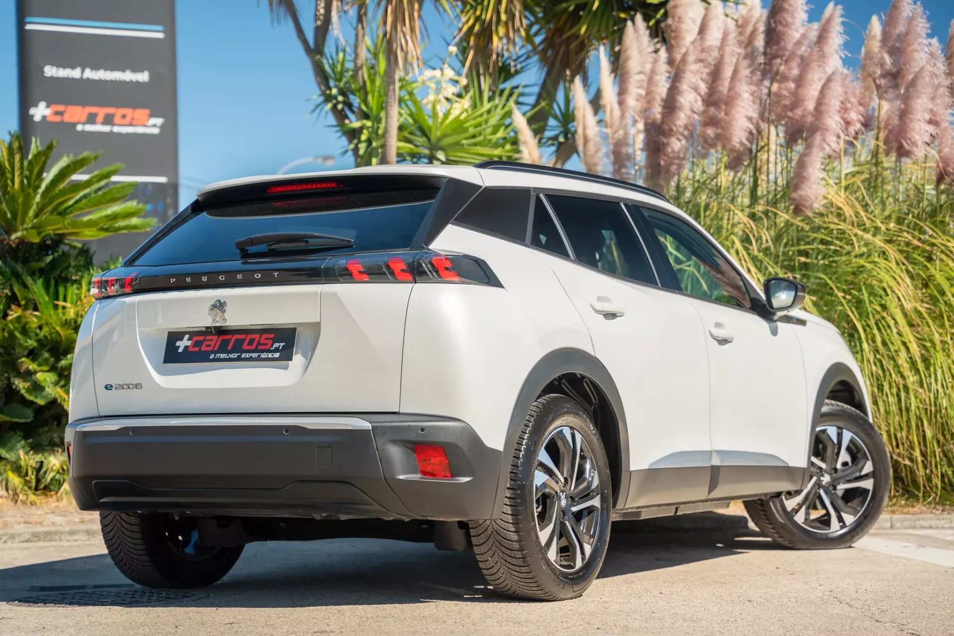 Peugeot e-2008 50 kWh Allure Pack 6