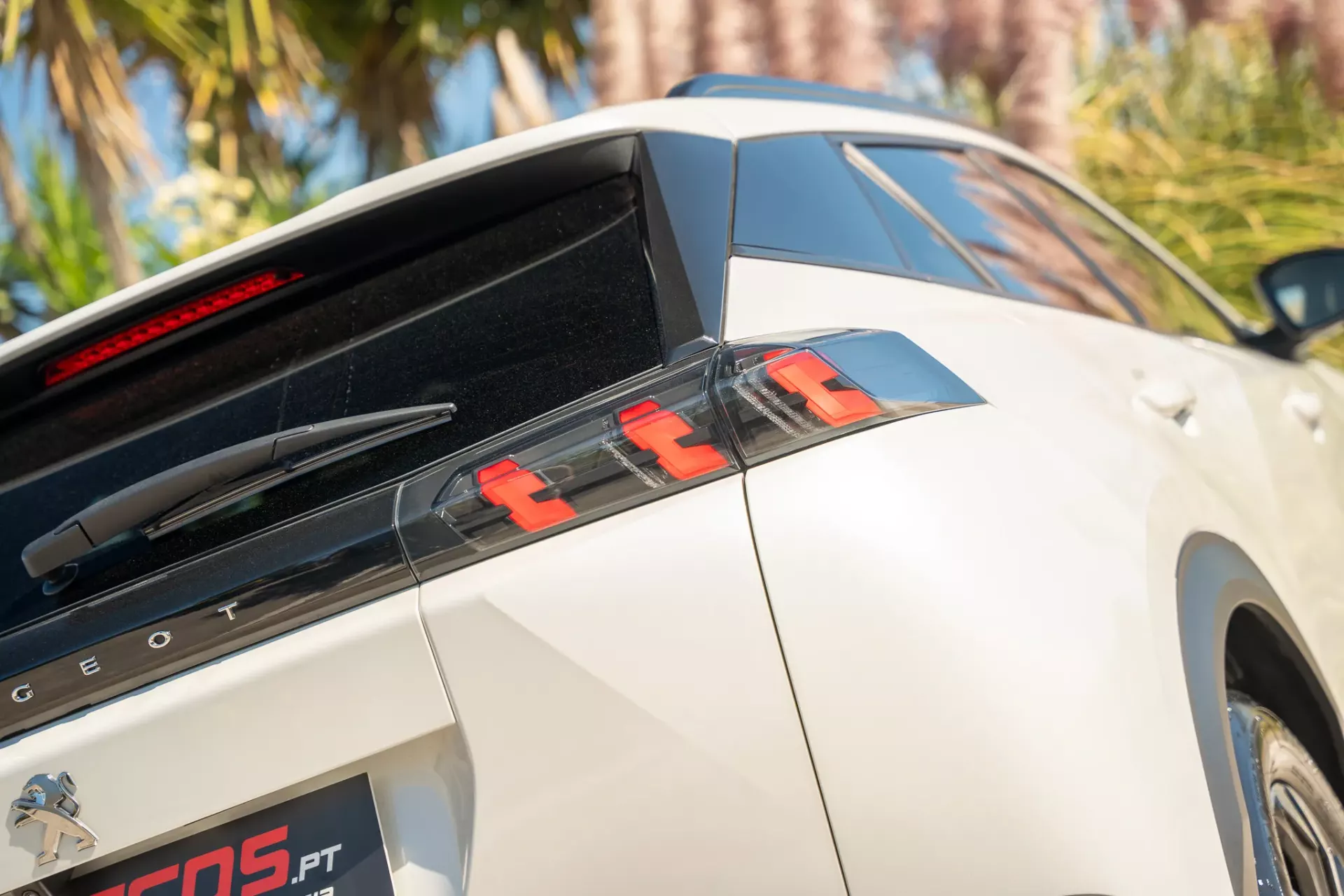 Peugeot e-2008 50 kWh Allure Pack 7