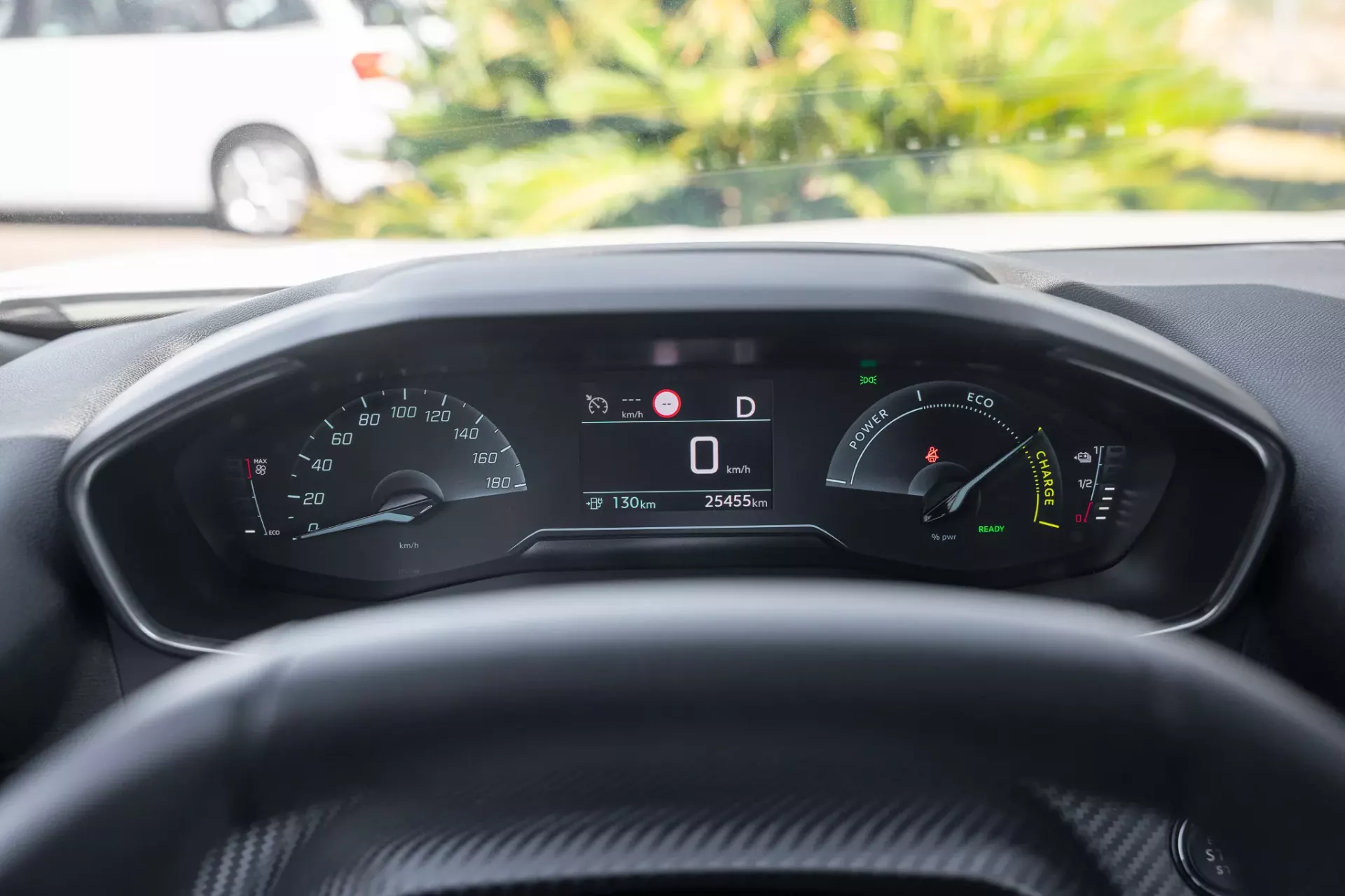 Peugeot e-2008 50 kWh Allure Pack 11