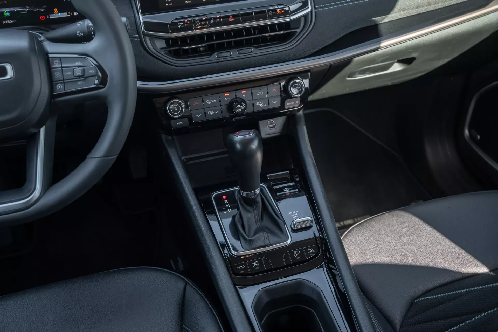 Jeep Compass 1.3 TG 4Xe Upland 19