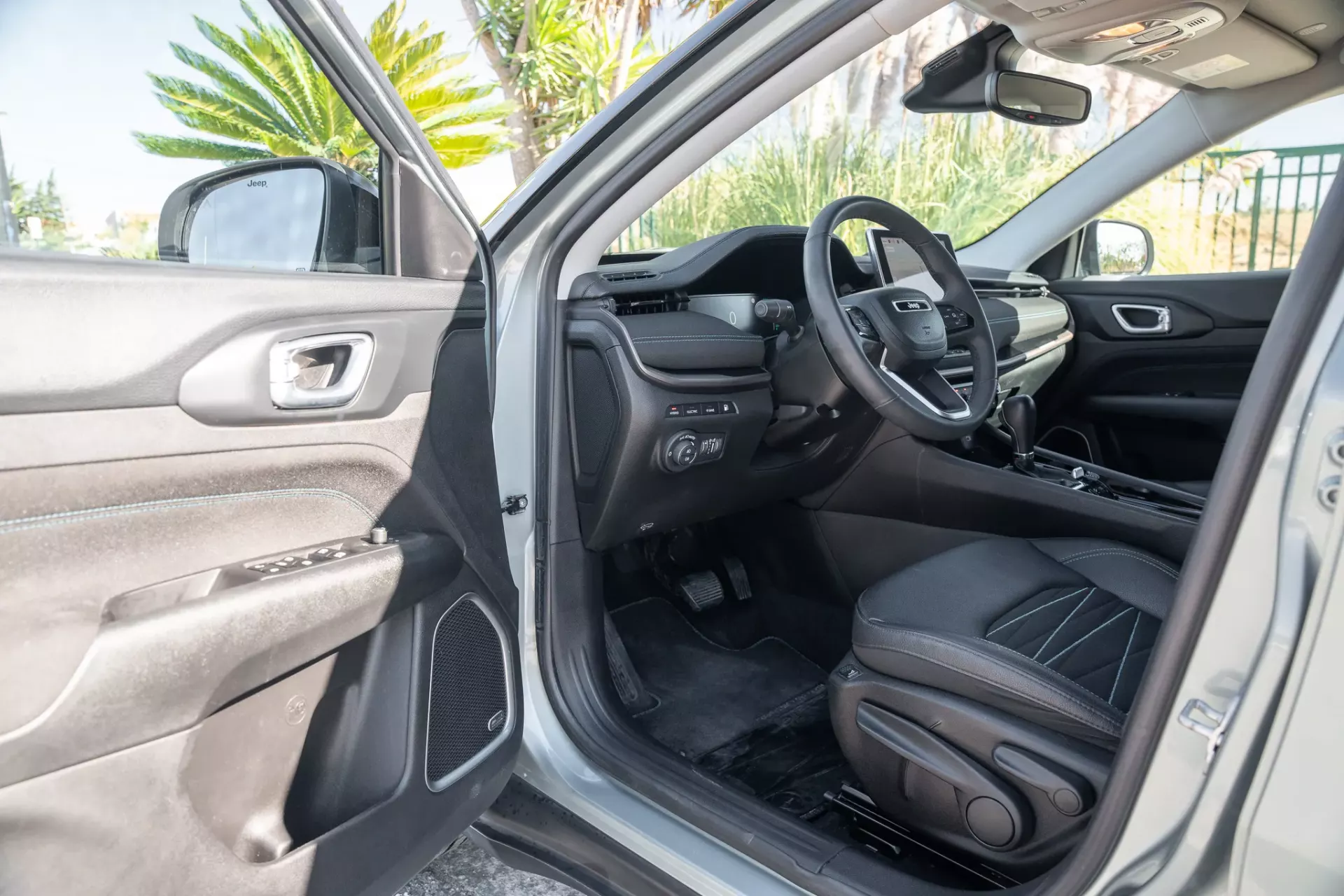 Jeep Compass 1.3 TG 4Xe Upland 24