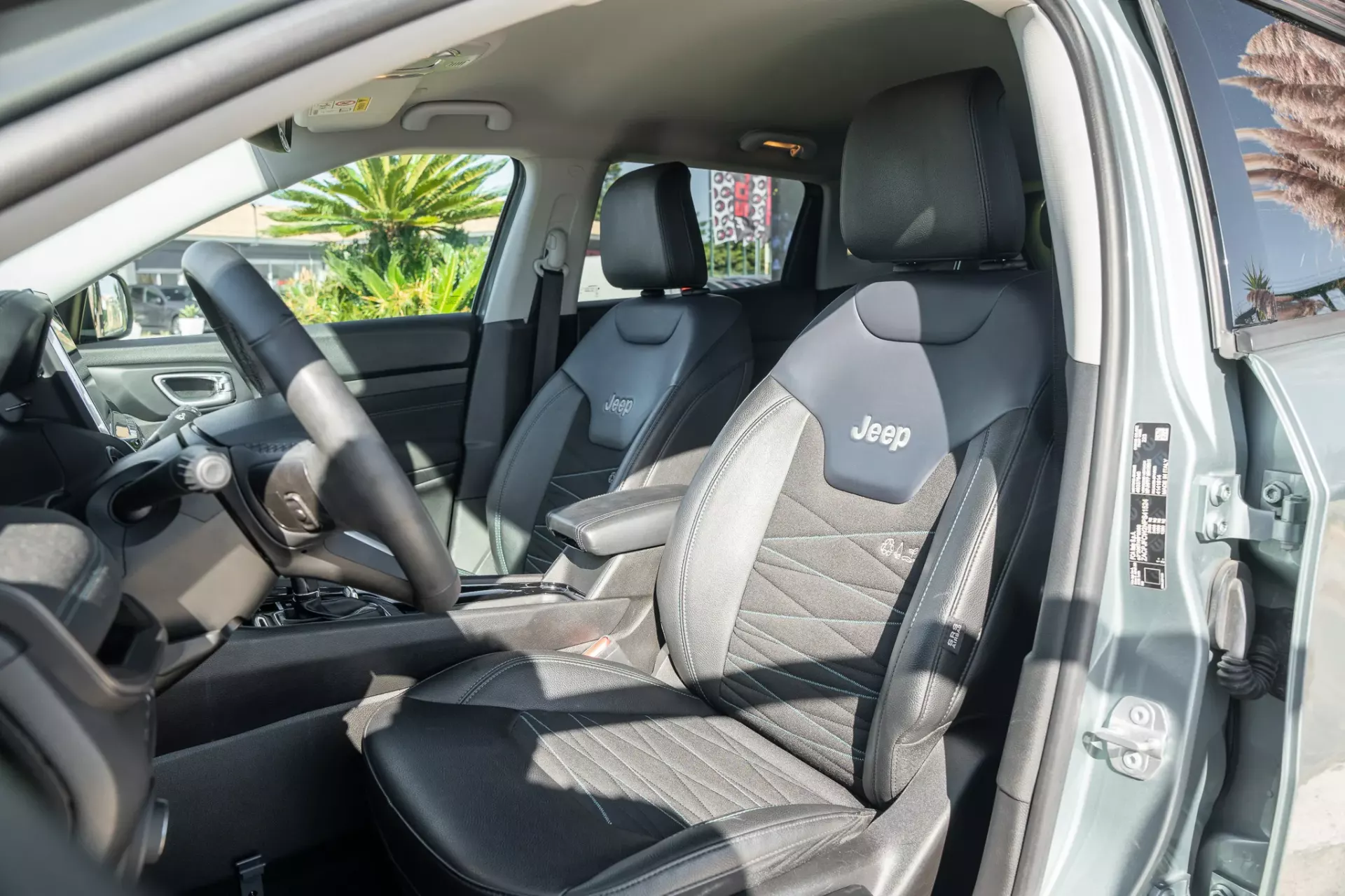 Jeep Compass 1.3 TG 4Xe Upland 26