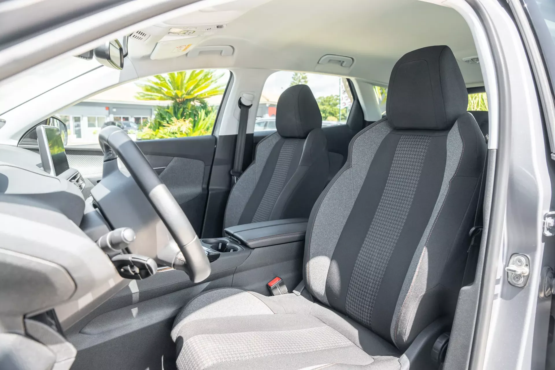 Peugeot 3008 1.5 BlueHDi Allure 19