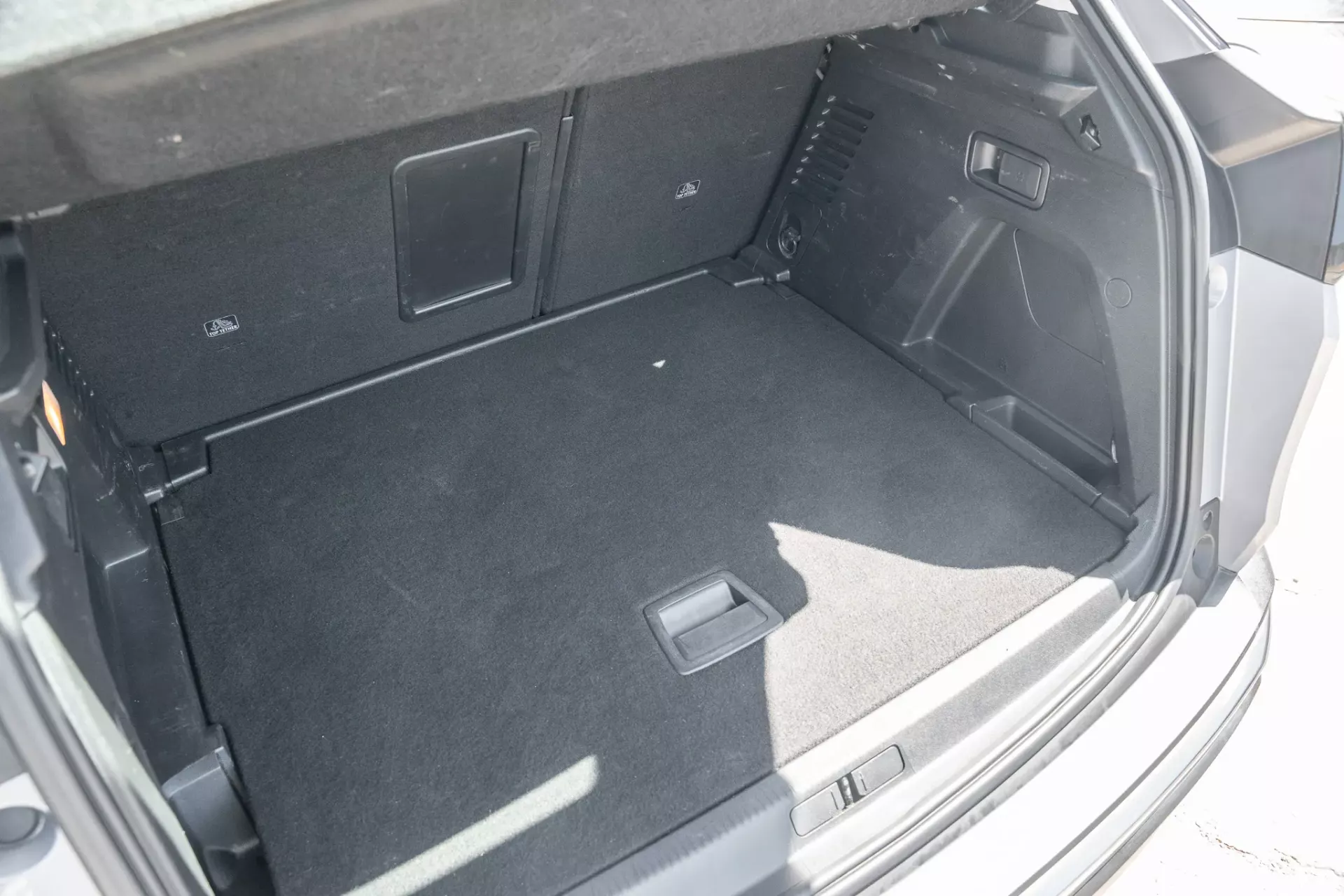 Peugeot 3008 1.5 BlueHDi Allure 21