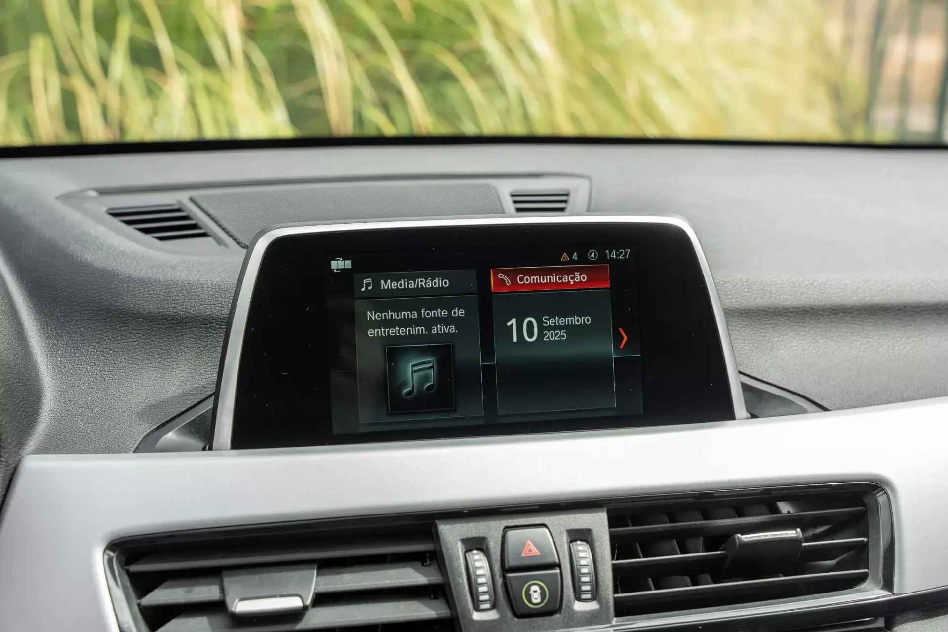 BMW X1 18 d sDrive Auto 11