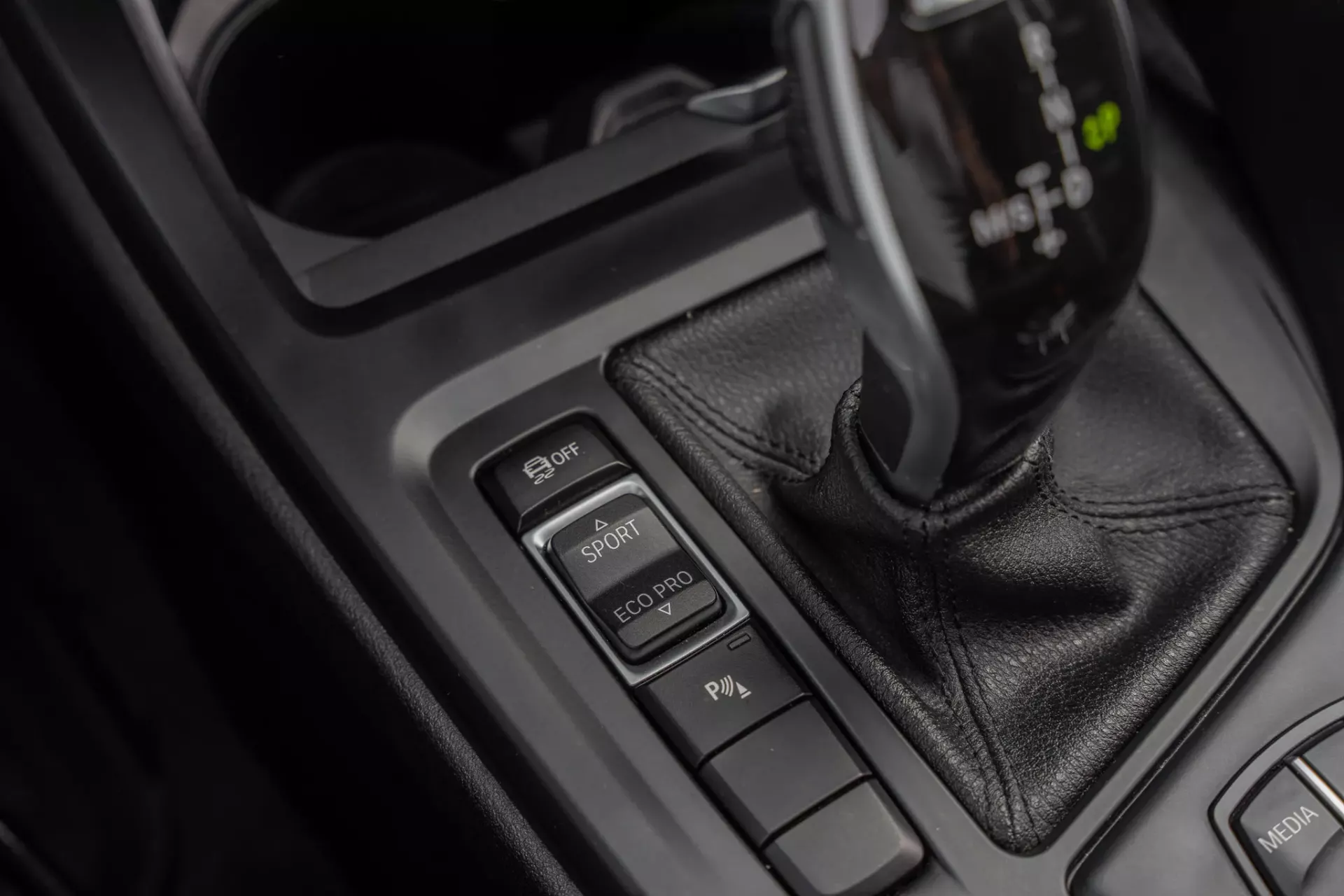 BMW X1 18 d sDrive Auto 16