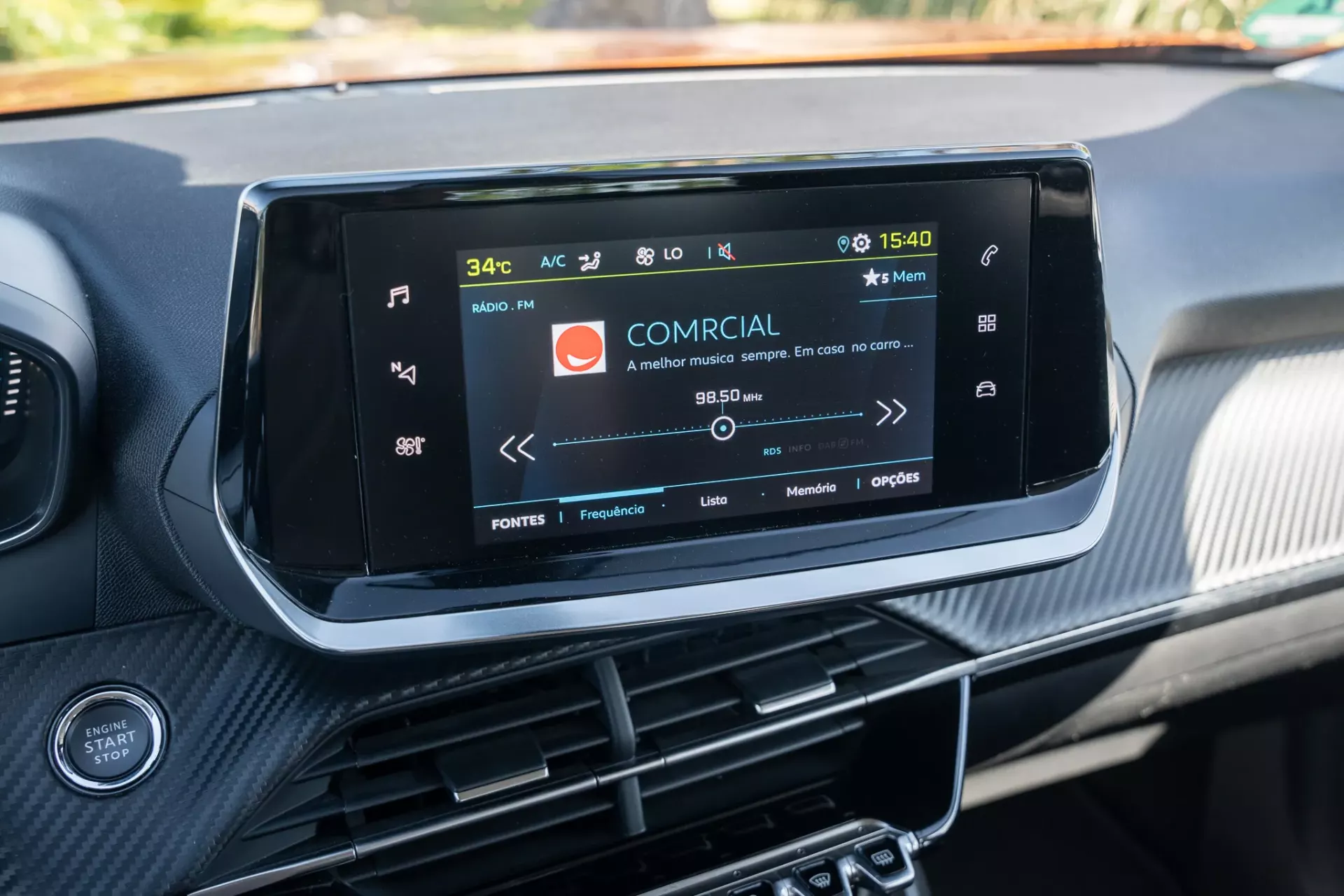 Peugeot e-2008 50 kWh Active Pack 12