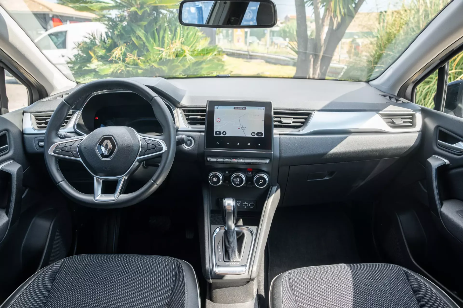 Renault Captur 1.6 E-Tech Plug-In Intens 6