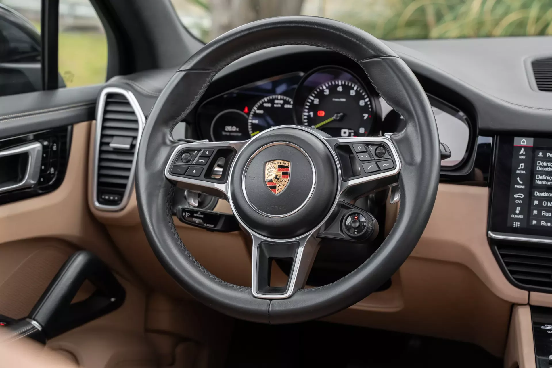 Porsche Cayenne E-Hybrid Platinum Edition 10
