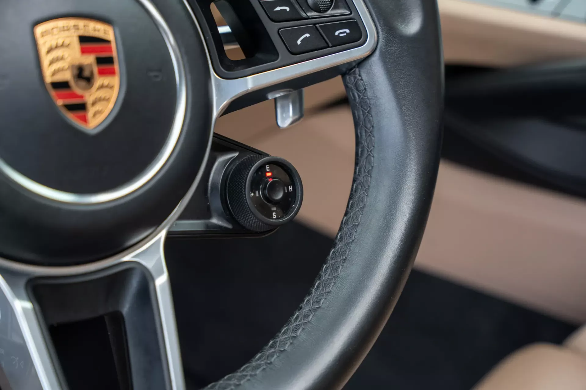 Porsche Cayenne E-Hybrid Platinum Edition 11