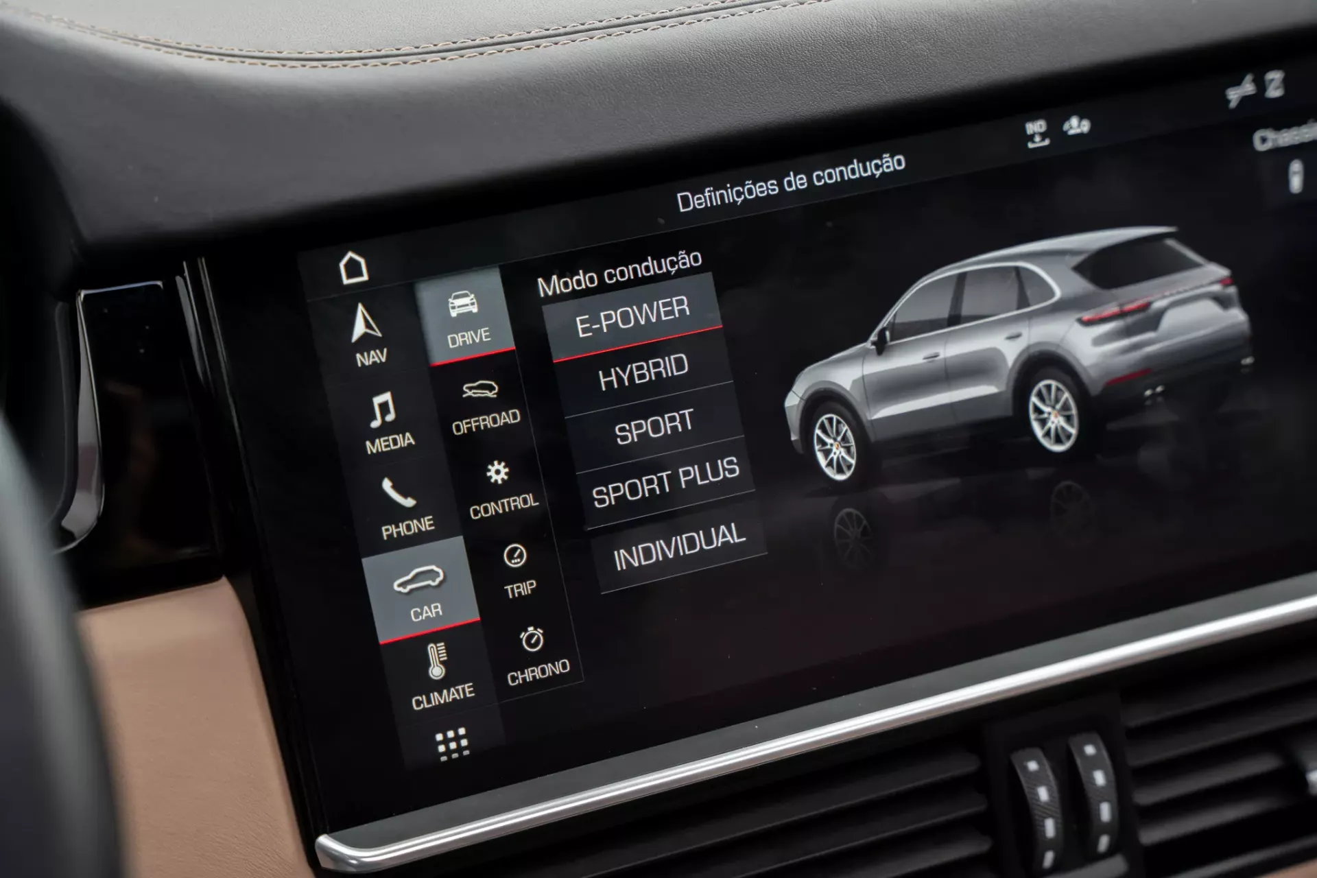 Porsche Cayenne E-Hybrid Platinum Edition 16