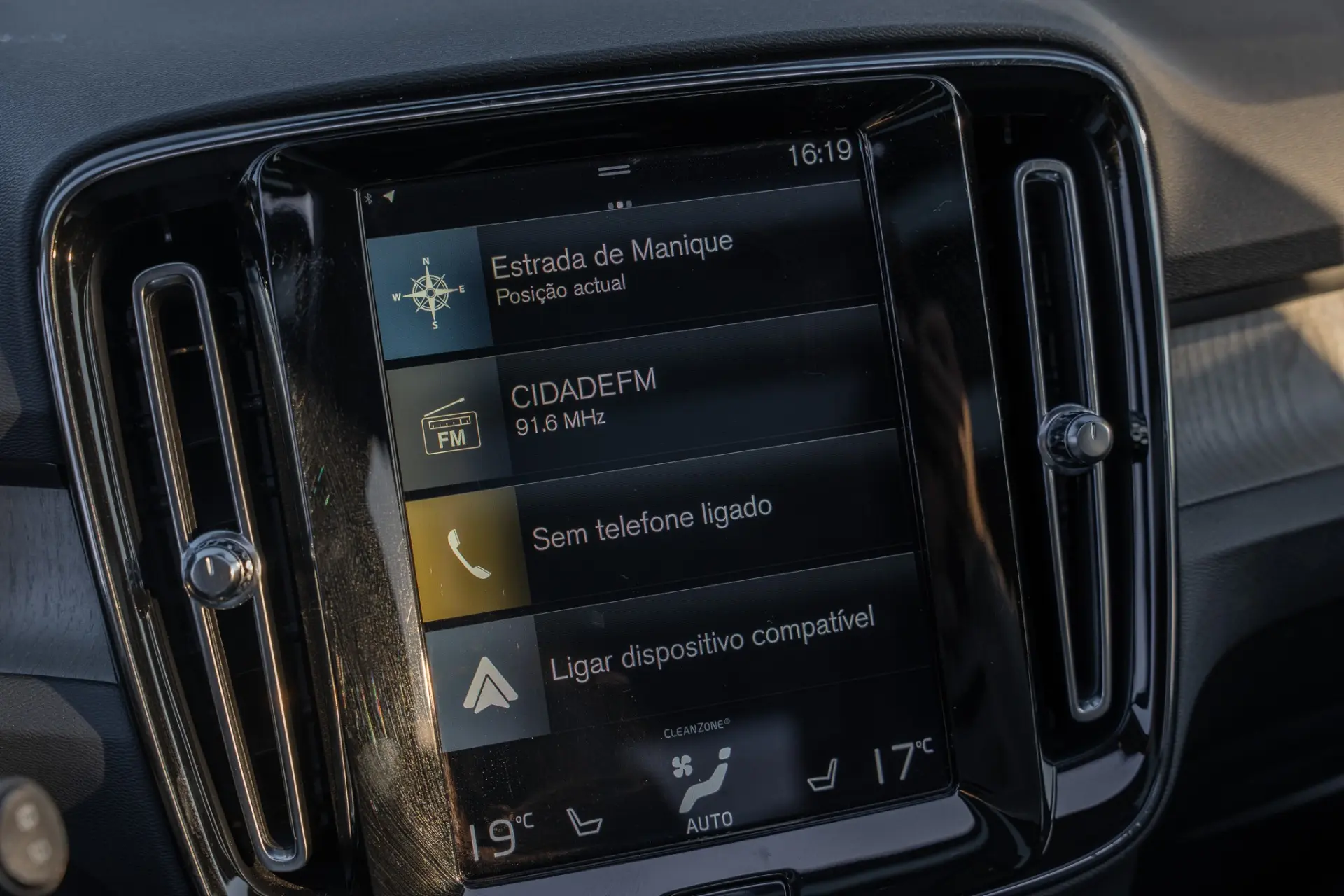 Volvo XC 40 1.5 T5 PHEV R-Design 11