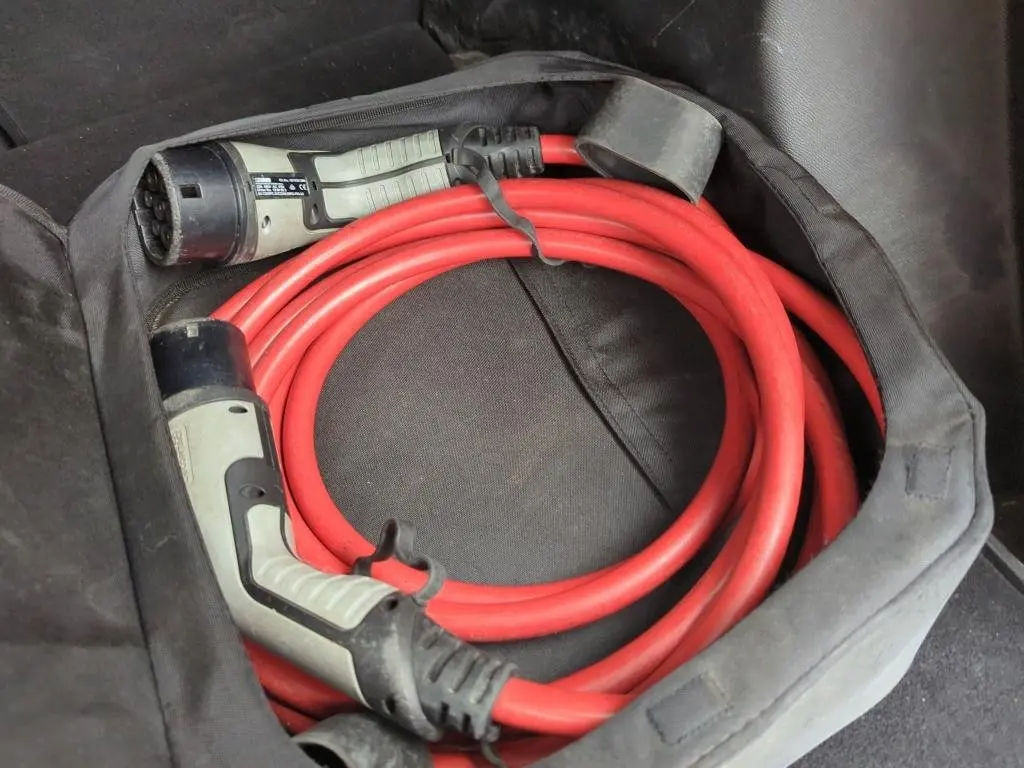 Peugeot e-2008 50 kWh GT 13