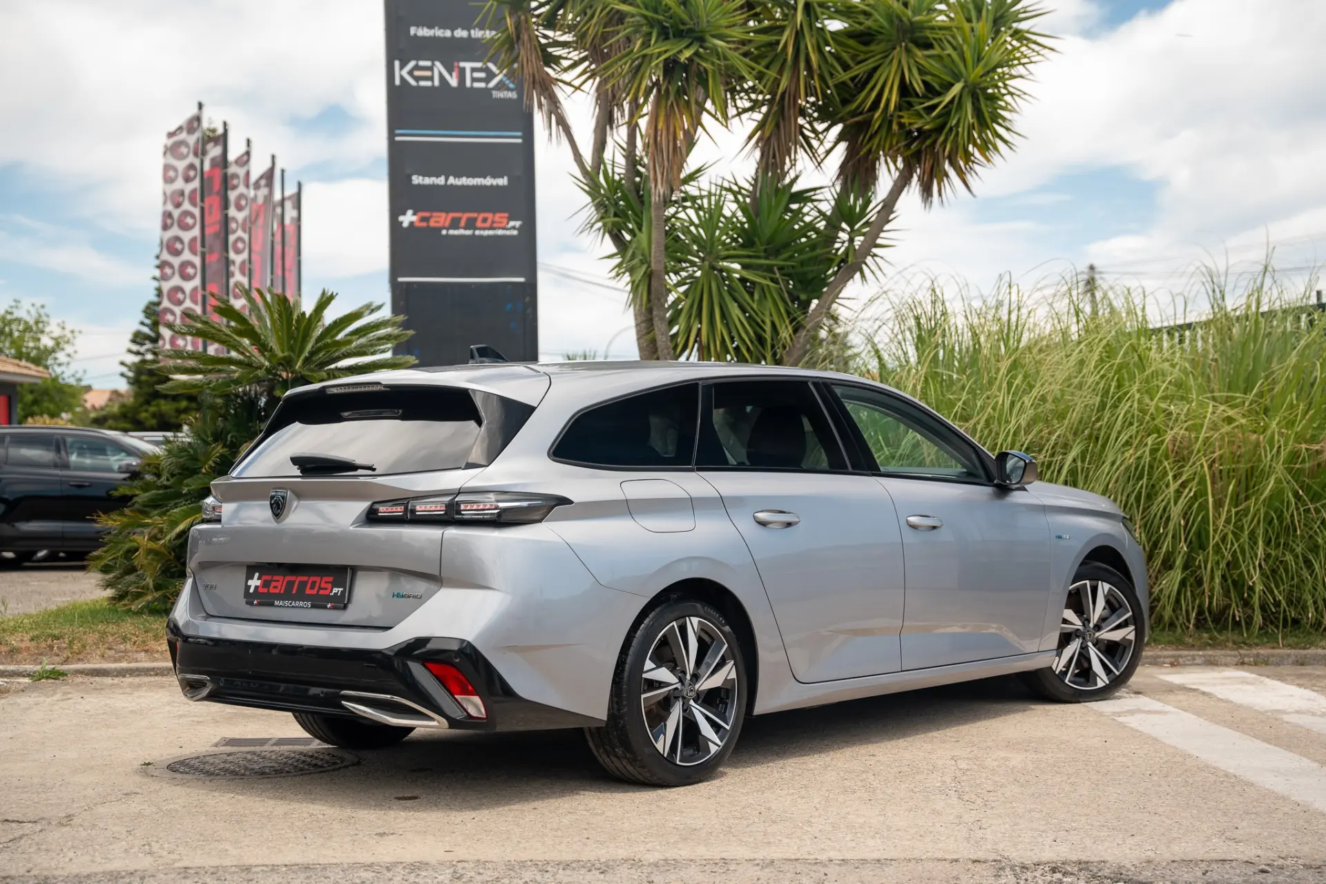 Peugeot 308 SW 1.6 Hybrid Allure e-EAT8 9