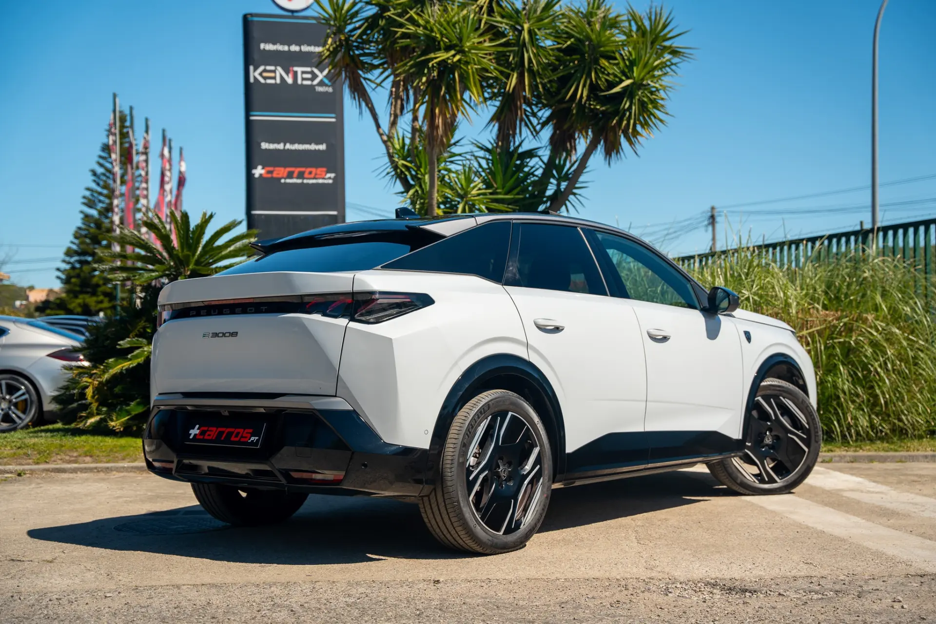 Peugeot E-3008 73 kWh GT 11