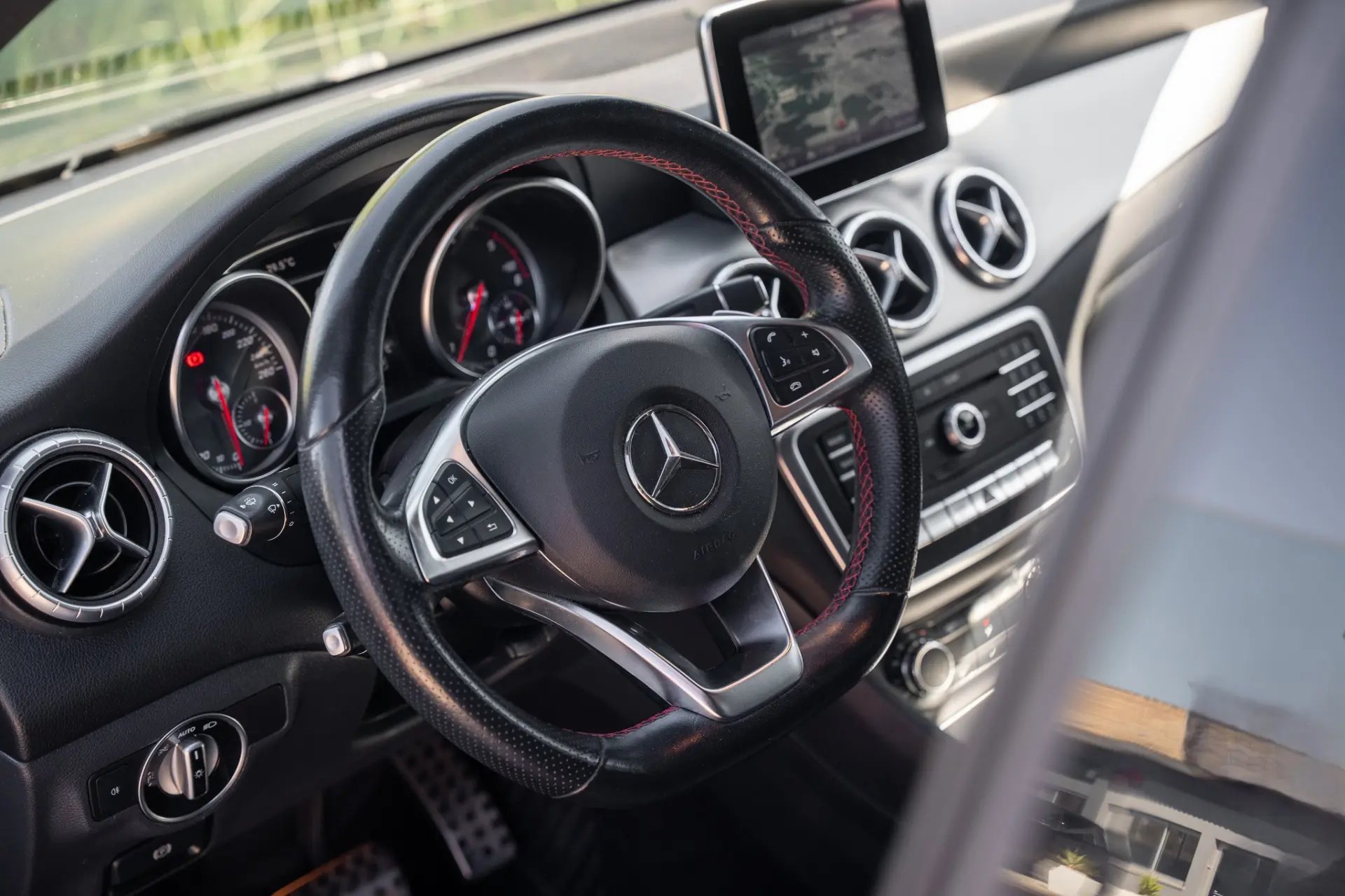 Mercedes-Benz CLA 200 d 7G-DCT AMG Line 17