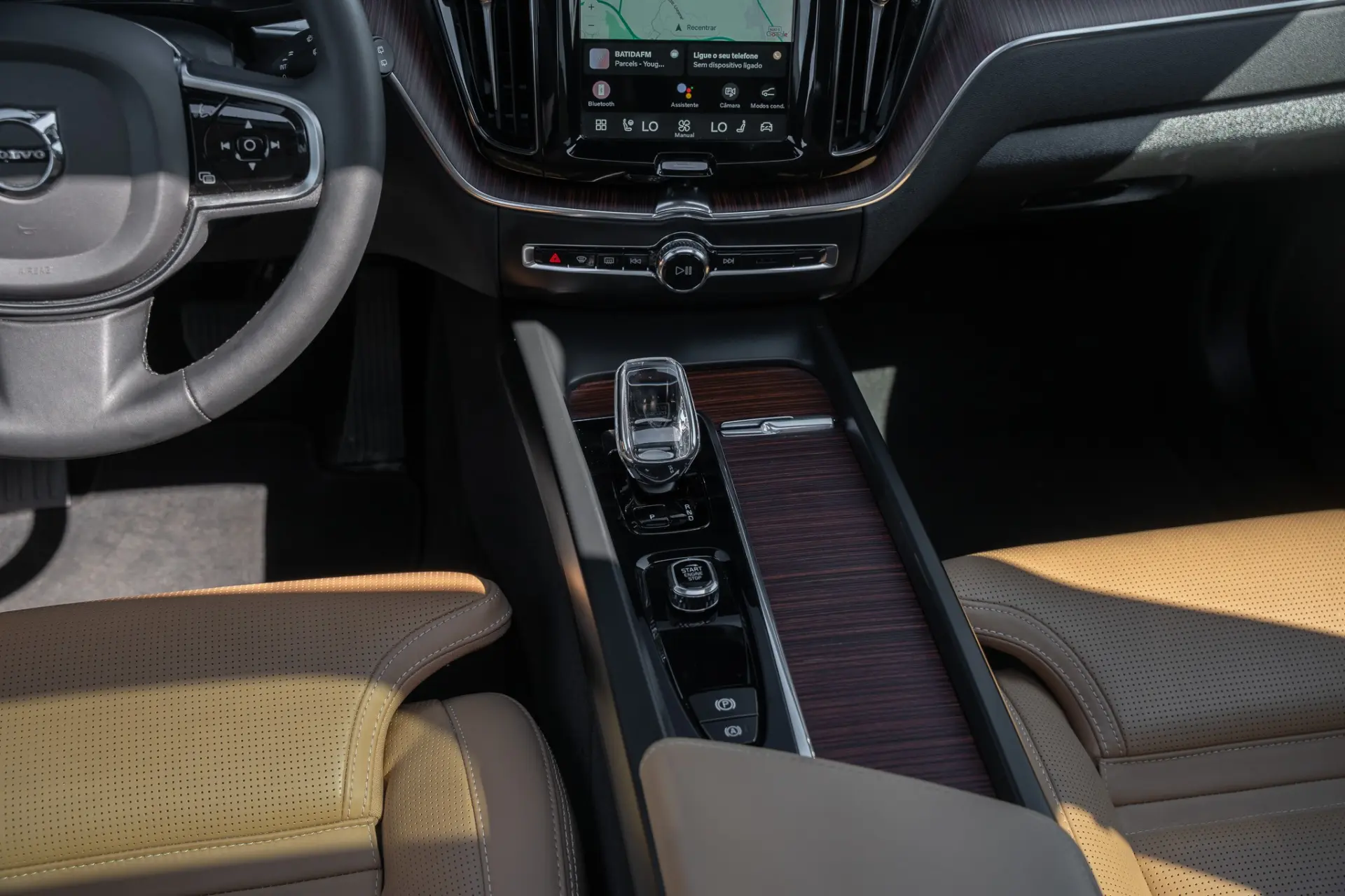Volvo XC 60 T8 AWD Recharge Ultimate Bright 19