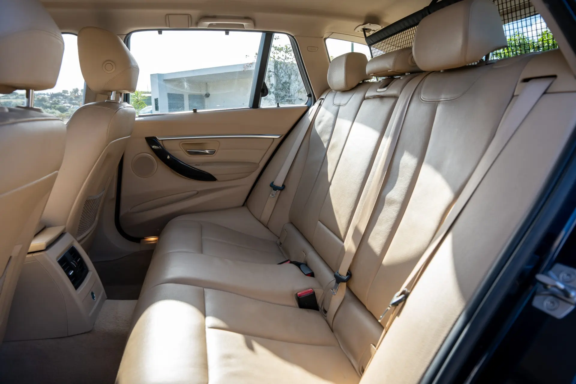 BMW 320 d Line Luxury Auto 16