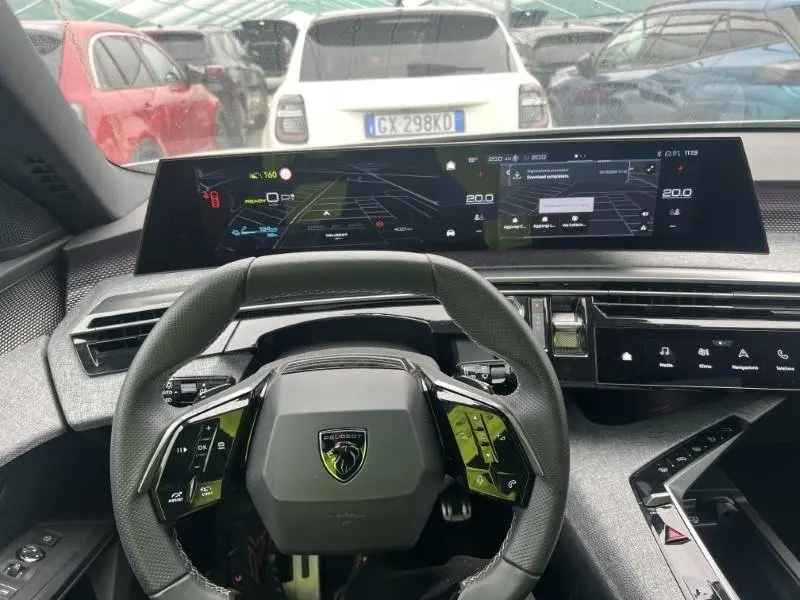 Peugeot E-3008 73 kWh GT 7