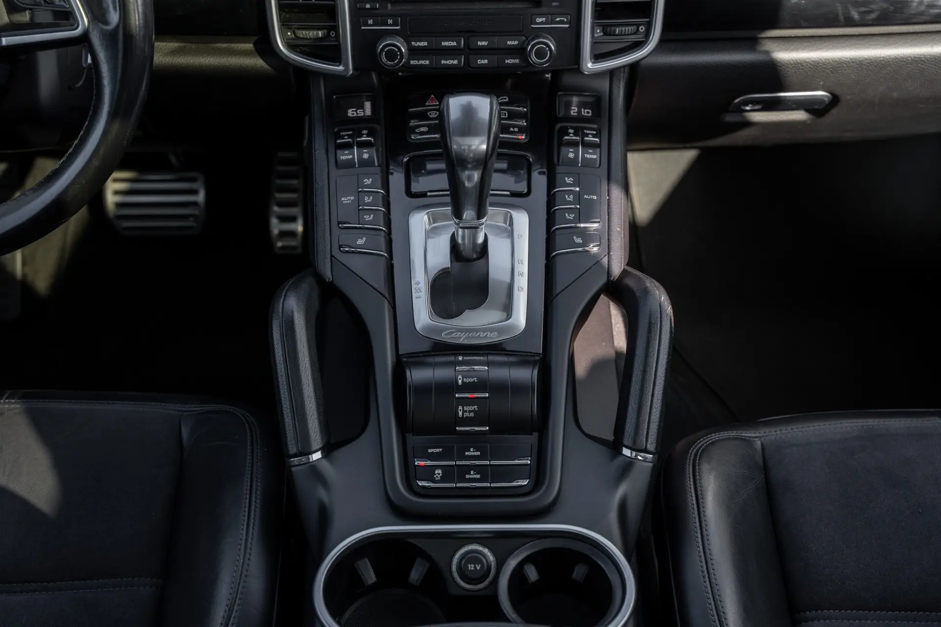 Porsche Cayenne S E-Hybrid 16