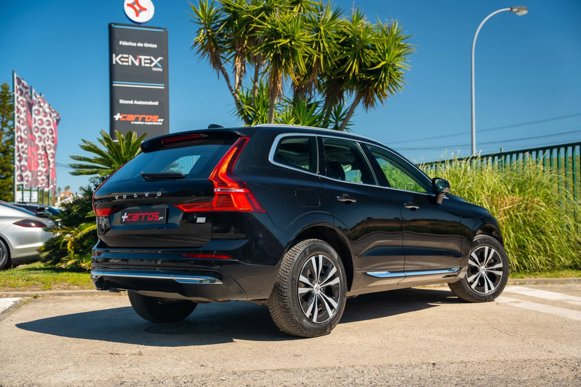 Volvo XC 60 T6 AWD Recharge Geartronic Inscription Expression 8