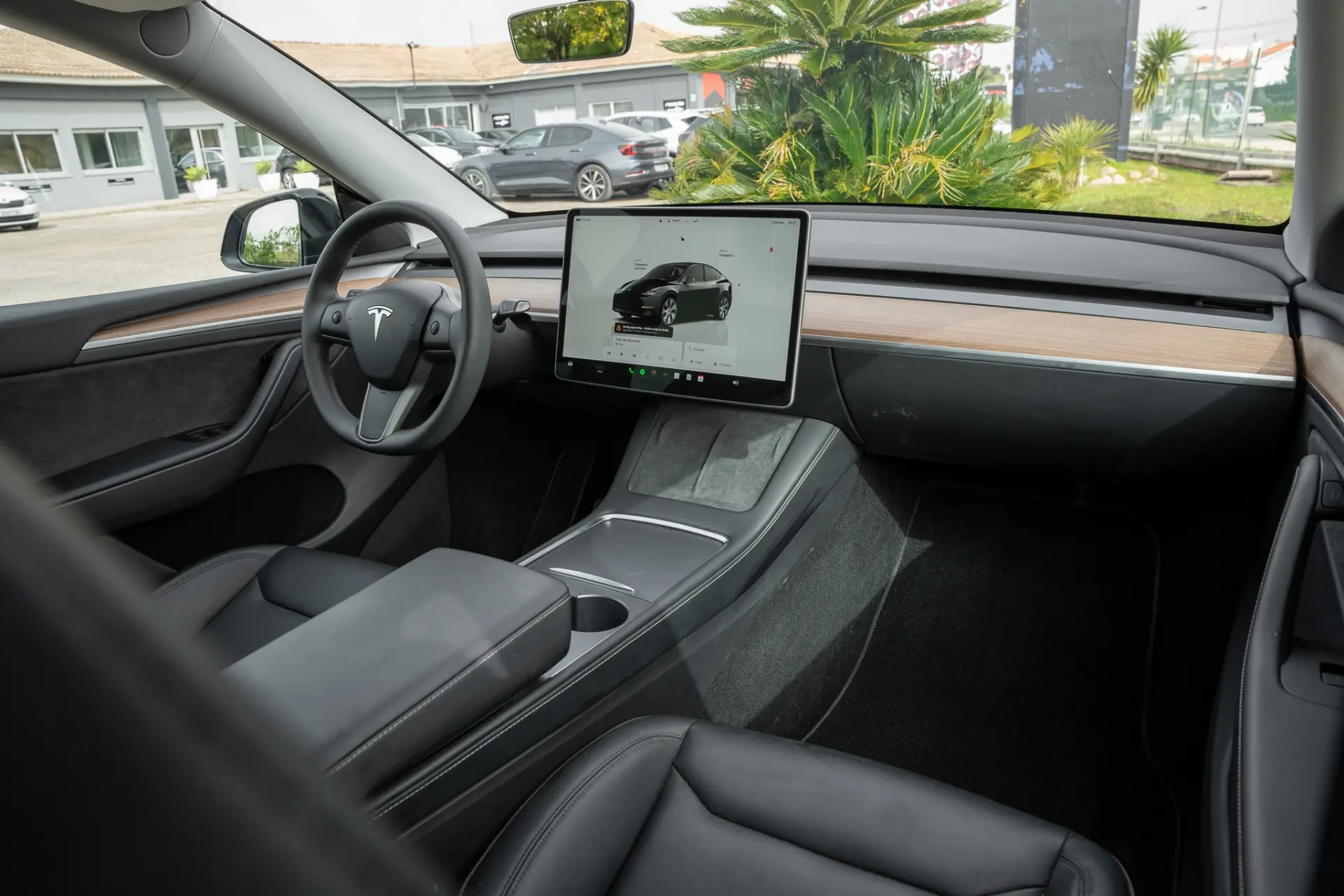 Tesla Model Y Standard 14