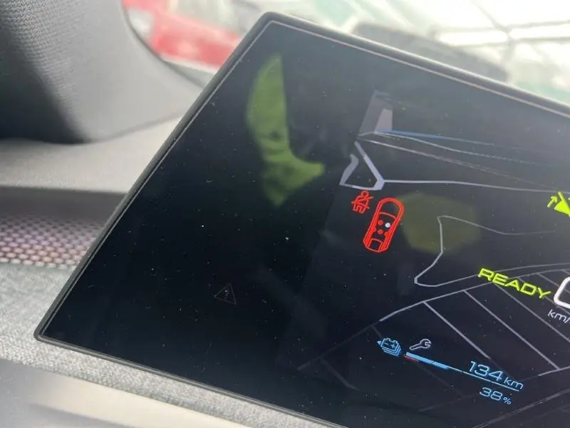 Peugeot E-3008 73 kWh GT 8