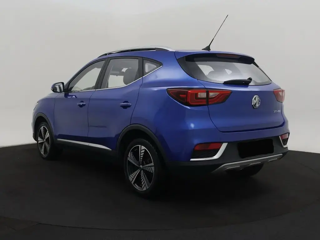 MG ZS EV 44.5 kWh Luxury 6